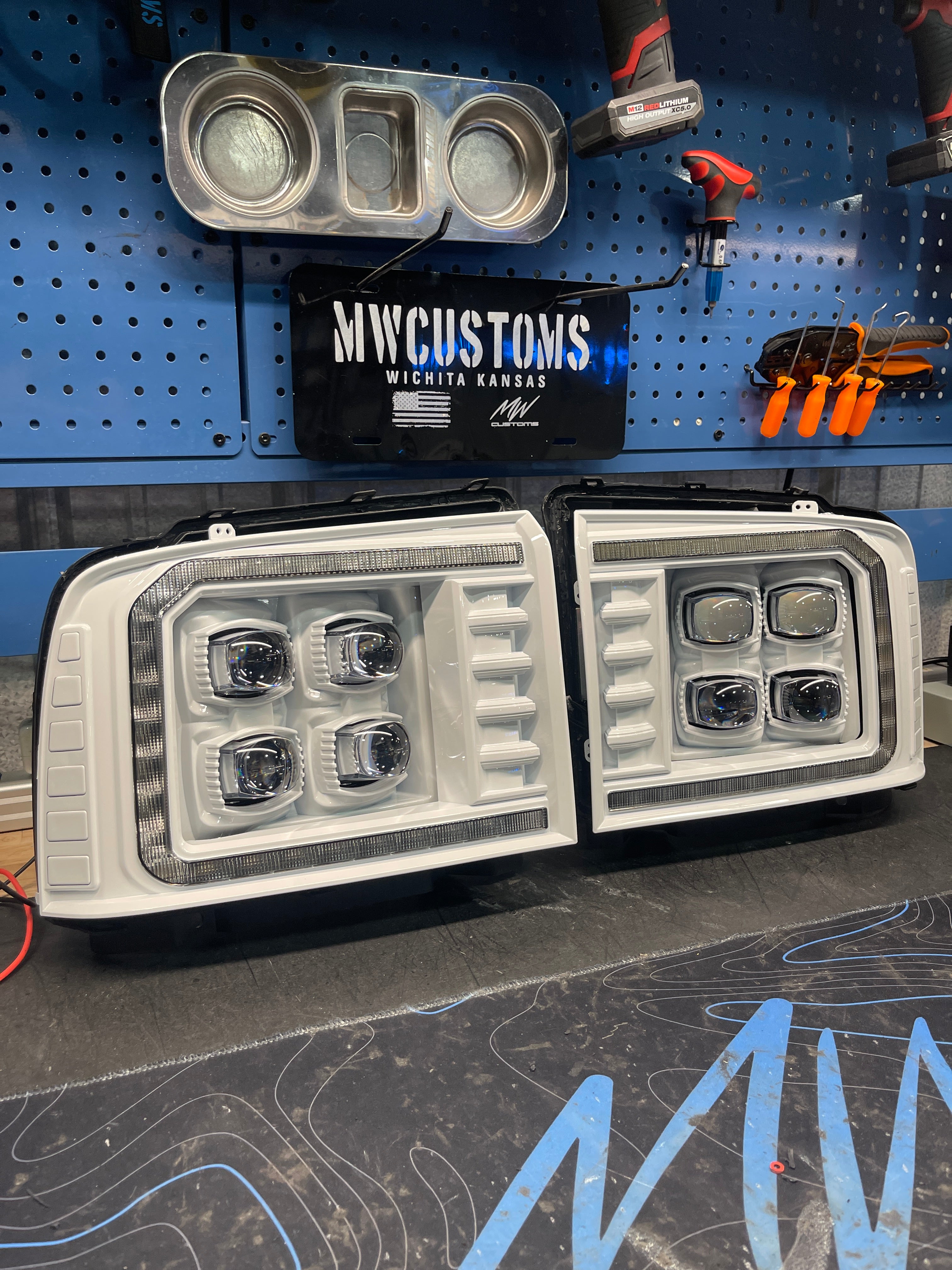 2005-07 FORD SUPER DUTY ALPHAREX HEADLIGHTS NOVA SERIES