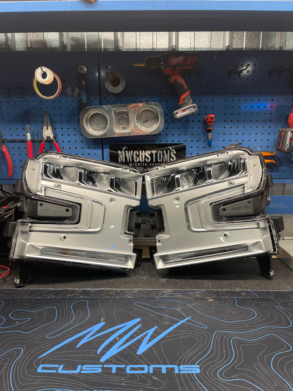 2019 - 21 CHEVY SILVERADO 1500 REFLECTOR LED HEADLIGHT