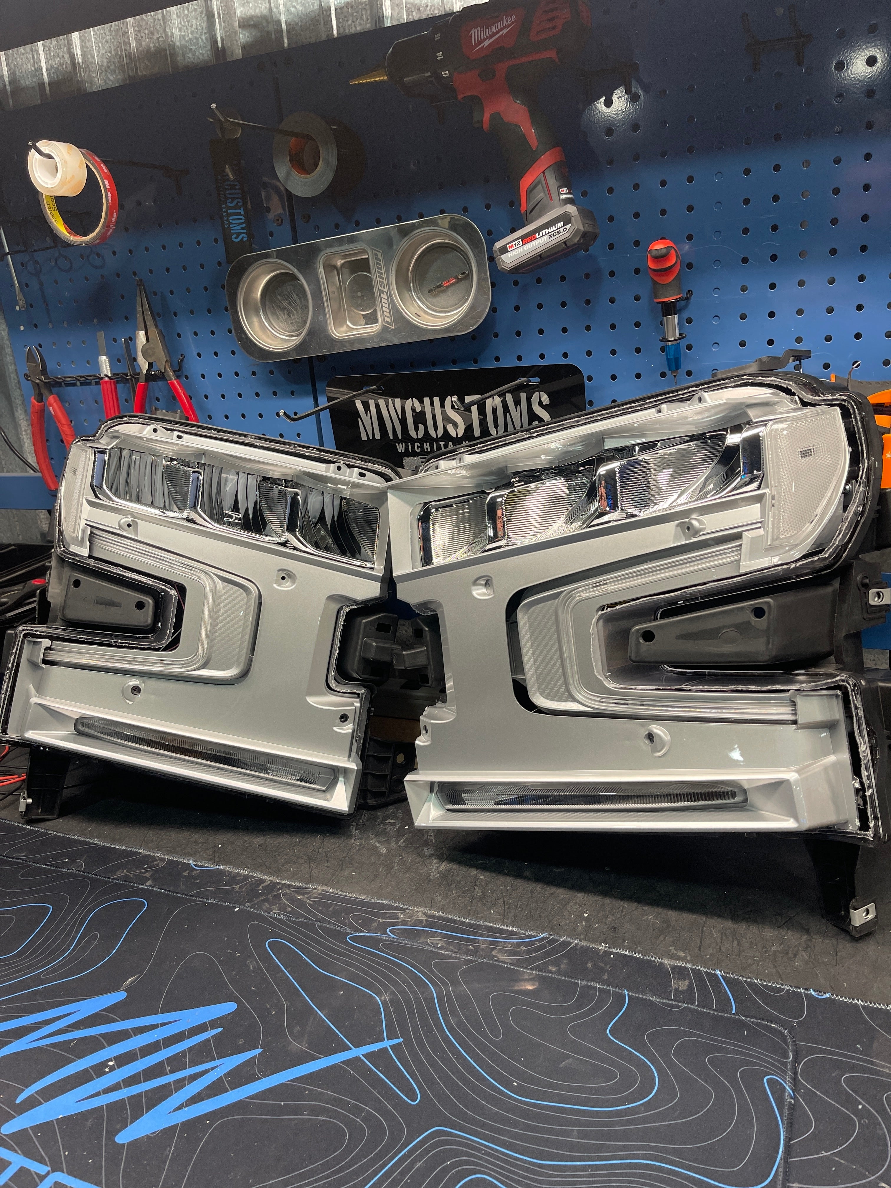 2019 - 21 CHEVY SILVERADO 1500 REFLECTOR LED HEADLIGHT
