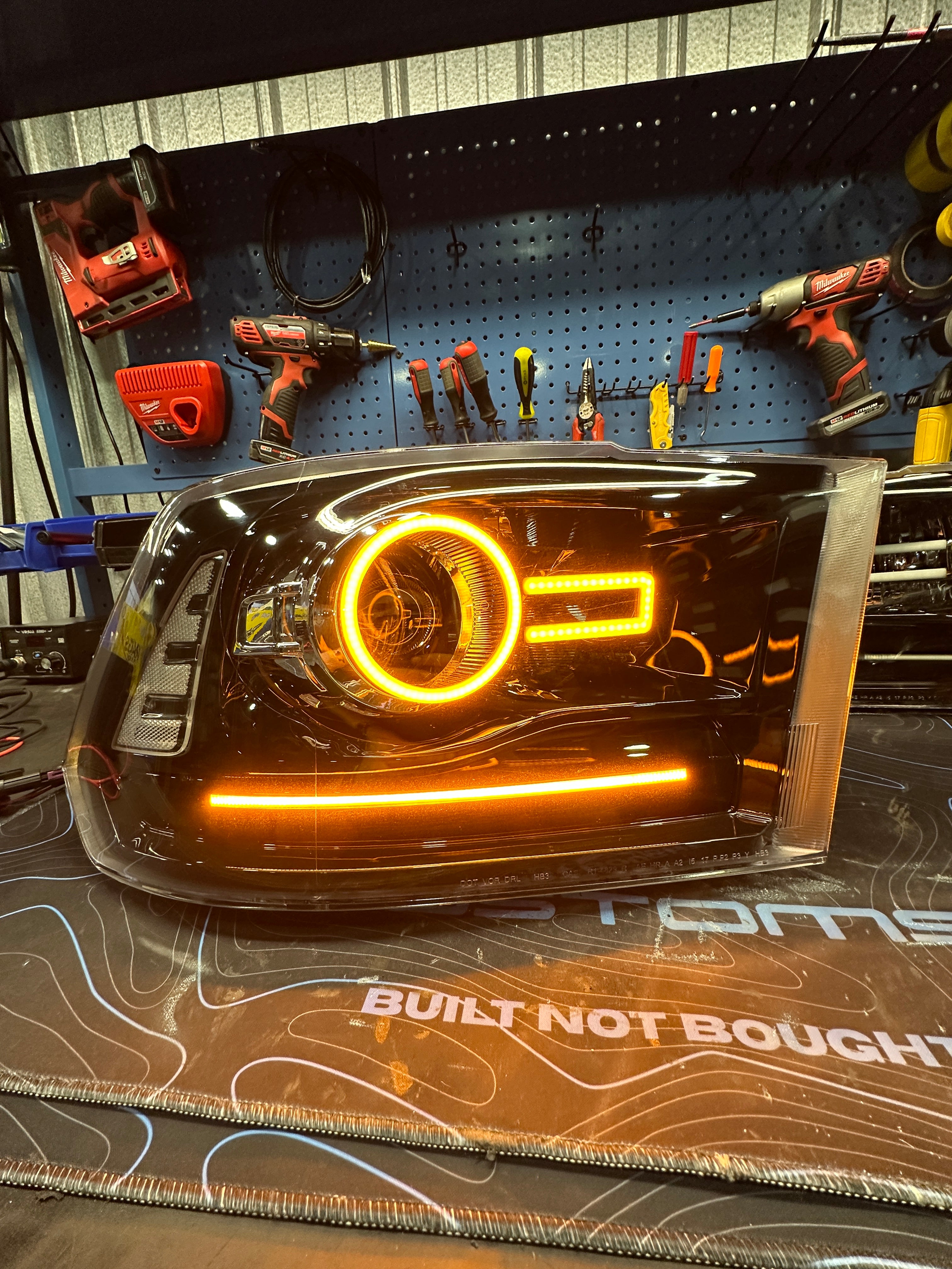 2009 - 18 DODGE RAM MWCUSTOMS PREMIUM SWITCHBACK HEADLIGHT