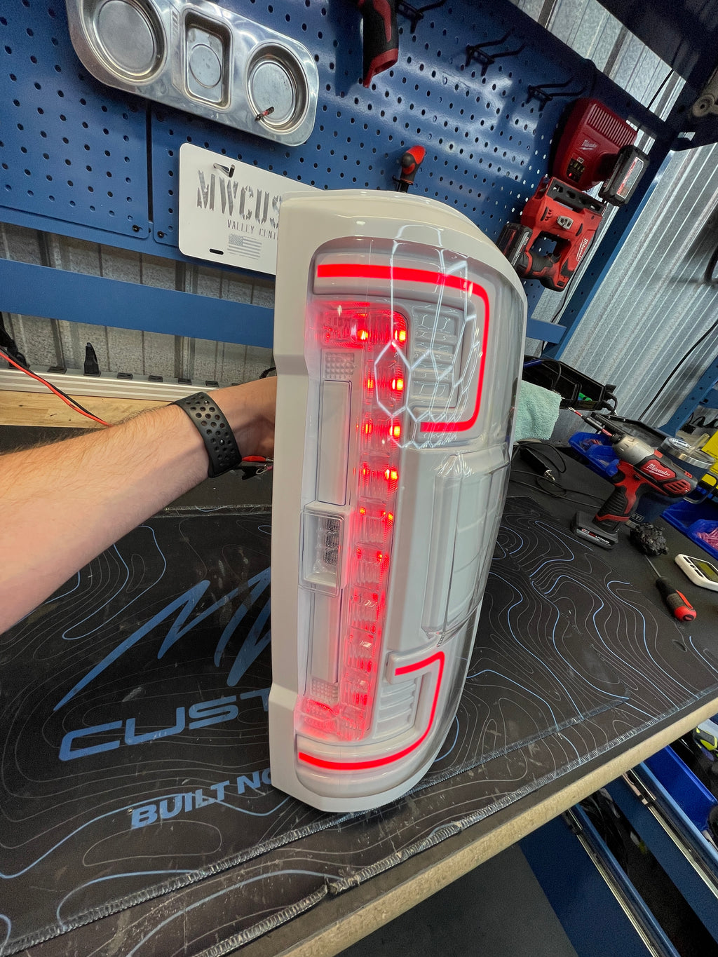 2017 - 19 FORD SUPER DUTY LED TAIL LIGHTS (Factory LED Only)