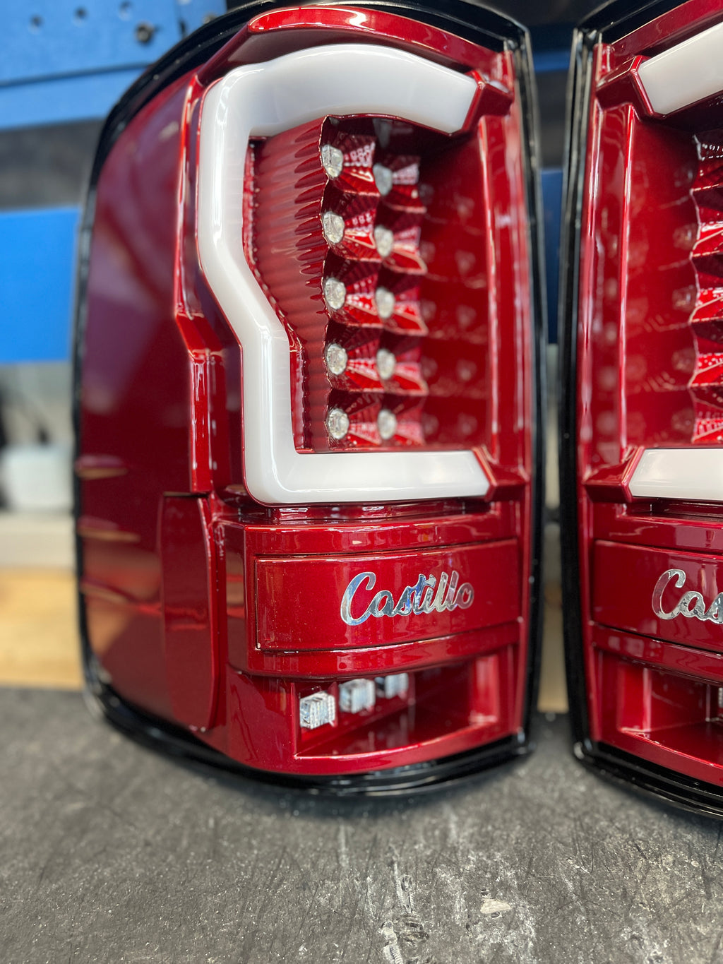 2004 - 08 F-150 C Bar Style Tail Light