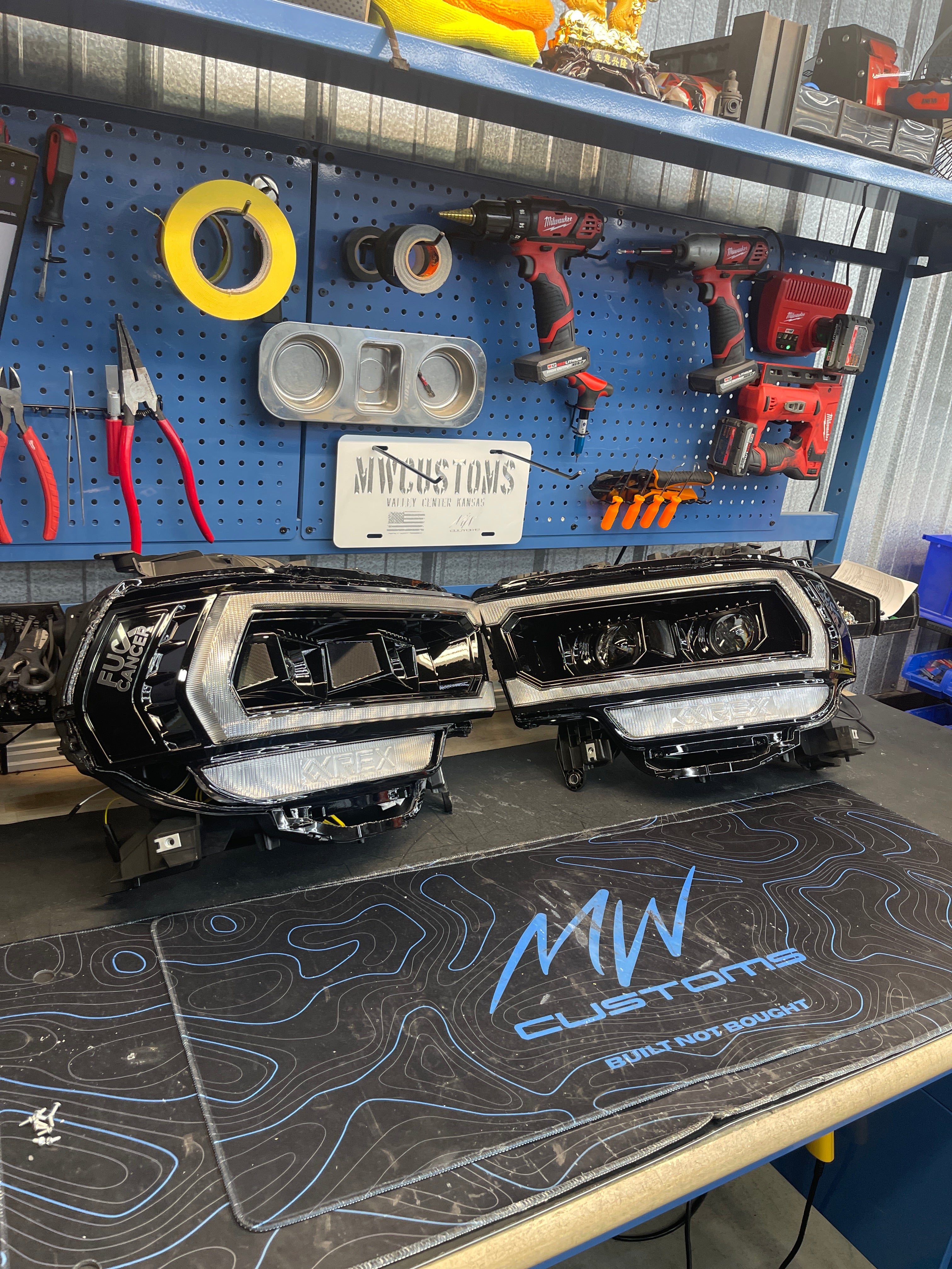 2019+ RAM HD 2500 ALPHAREX HEADLIGHTS