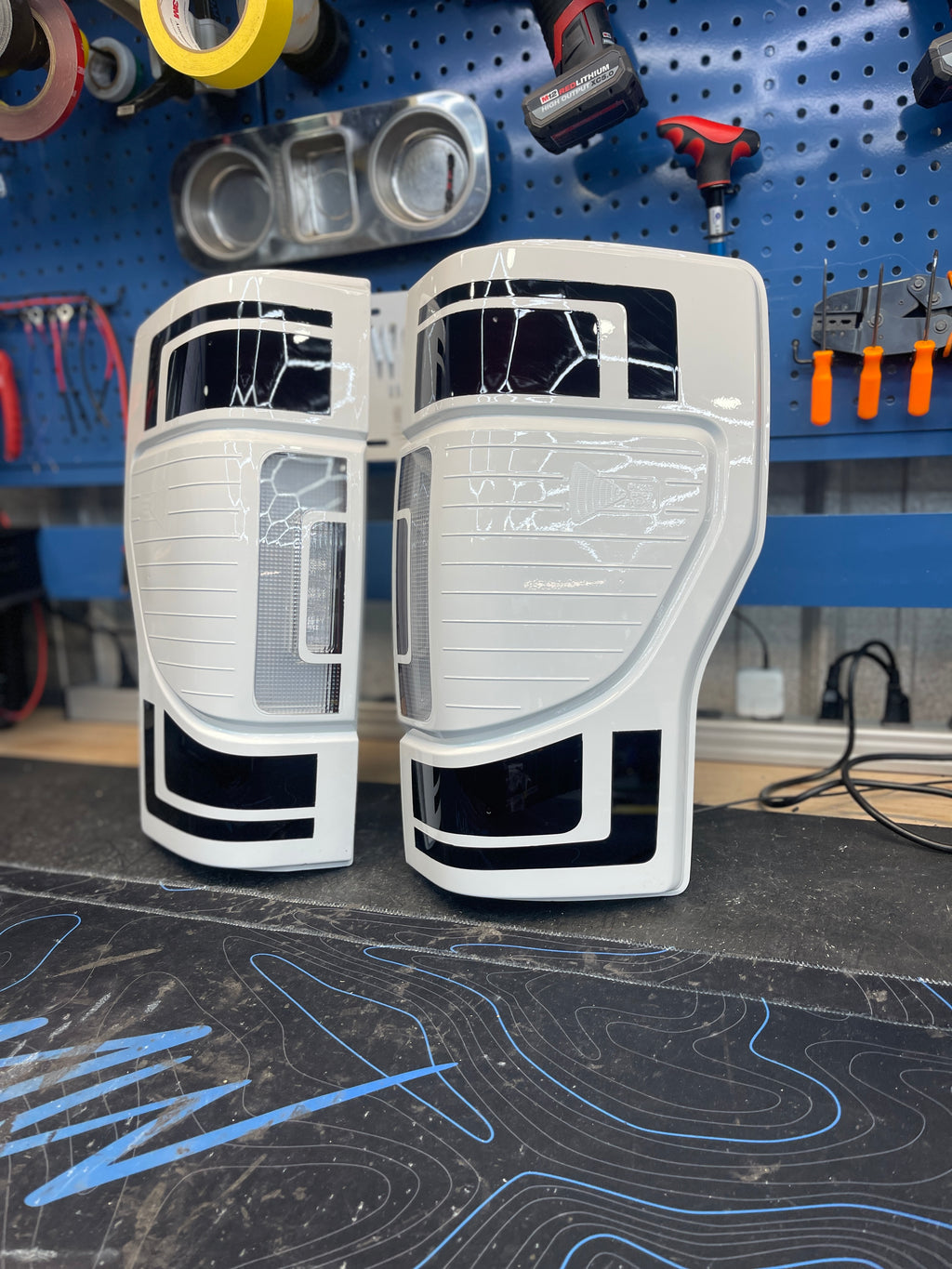 2017 - 19 FORD SUPER DUTY FACELIFT TAIL LIGHTS