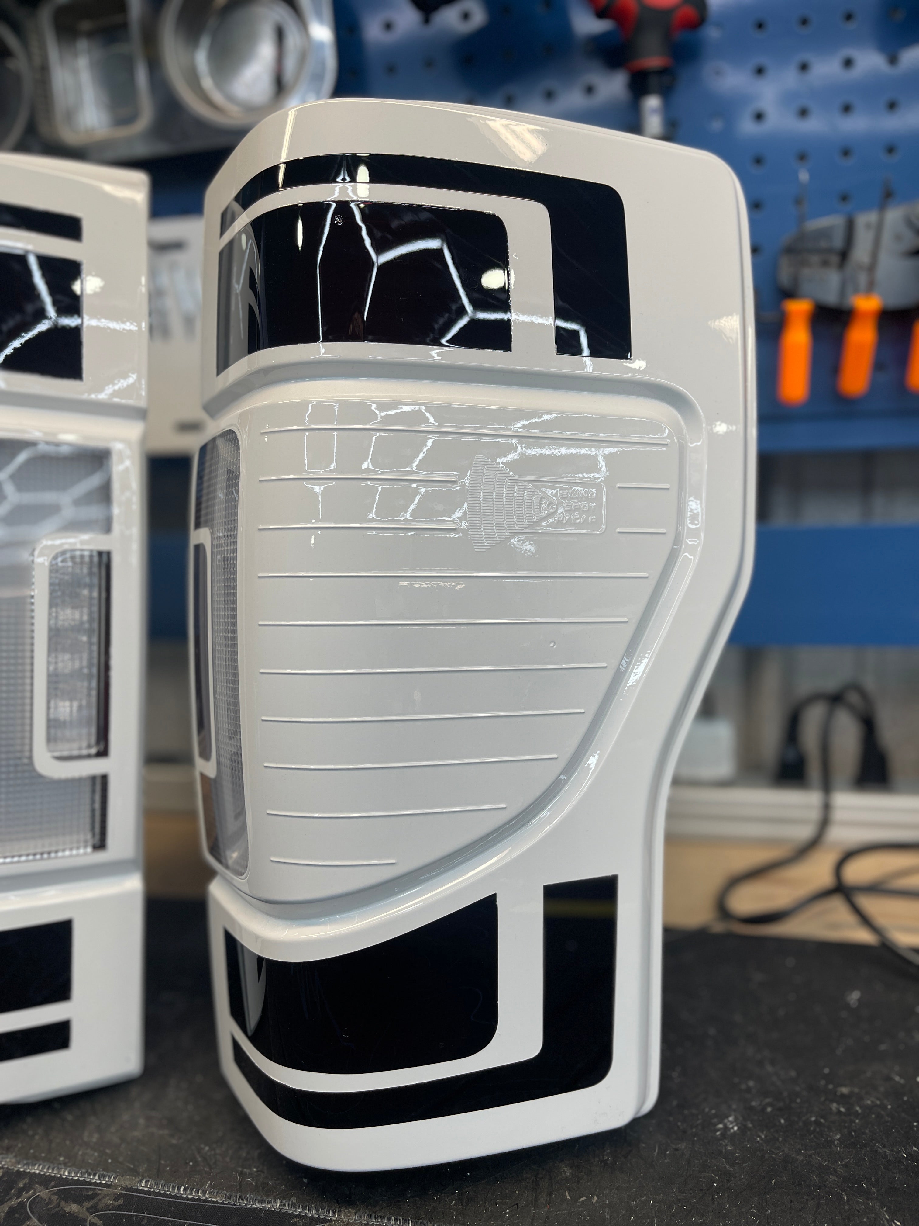 2017 - 19 FORD SUPER DUTY FACELIFT TAIL LIGHTS