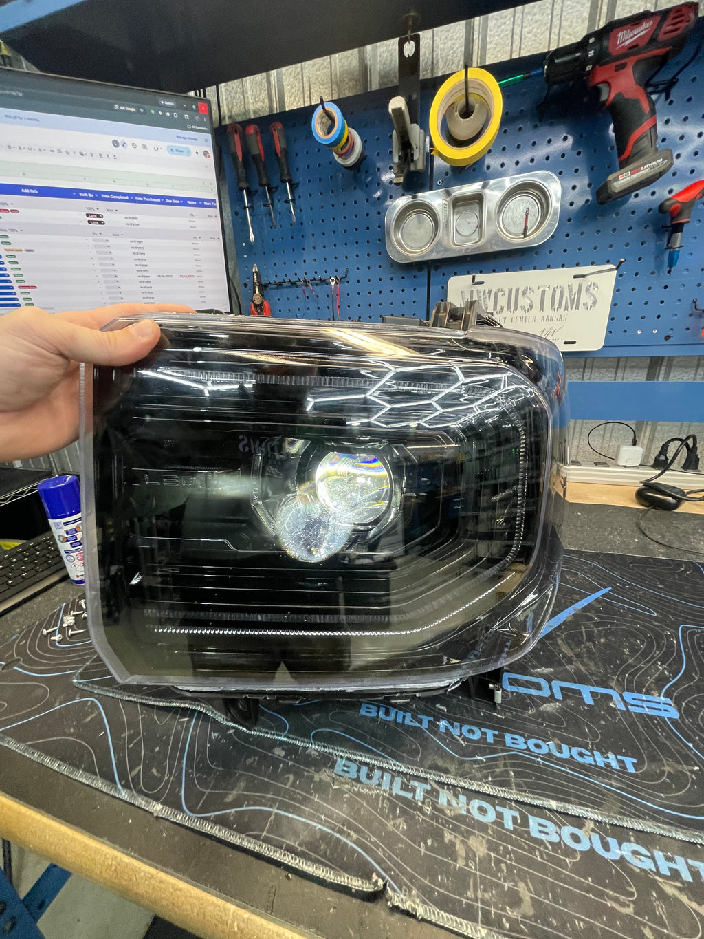 2014-2018 GMC SIERRA 1500 | 2014-2019 GMC SIERRA HD LED PROJECTOR HEADLIGHT