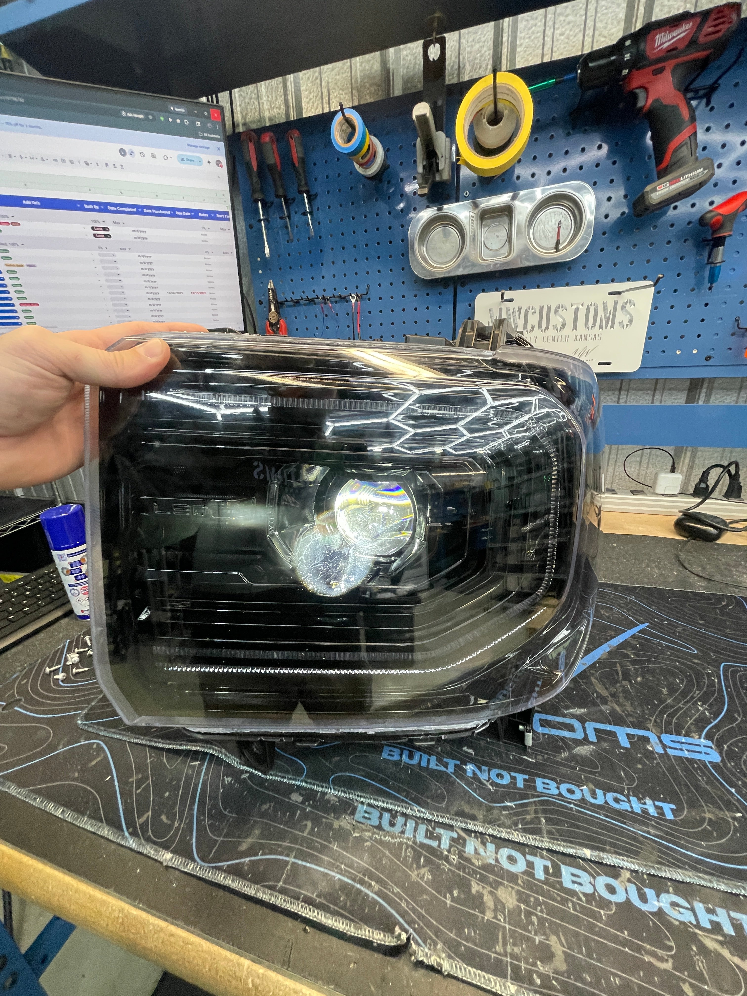 2014-2018 GMC SIERRA 1500 | 2014-2019 GMC SIERRA HD LED PROJECTOR HEADLIGHT
