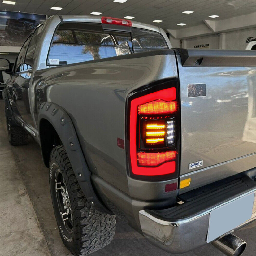 2002 - 06 5TH GEN STYLE DODGE RAM TAIL LIGHT