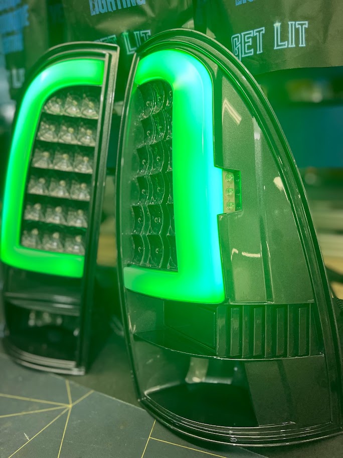 2005-15 TOYOTA TACOMA C BAR TAIL LIGHTS