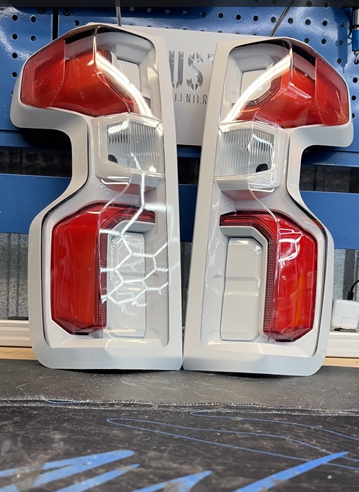 2019 - 2025 CHEVY SILVERADO 1500 | 2020 - 2023 CHEVY SILVERADO HD LED TAIL LIGHTS