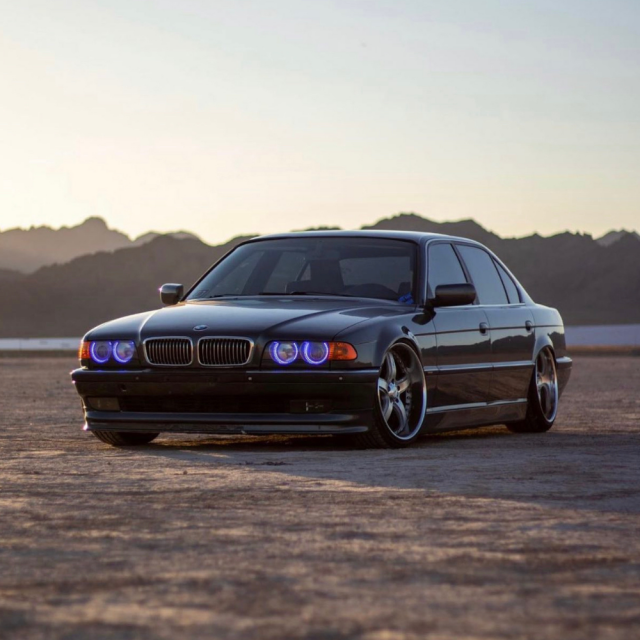 2002-2005 BMW 7 SERIES HALO BUNDLE - RGBW