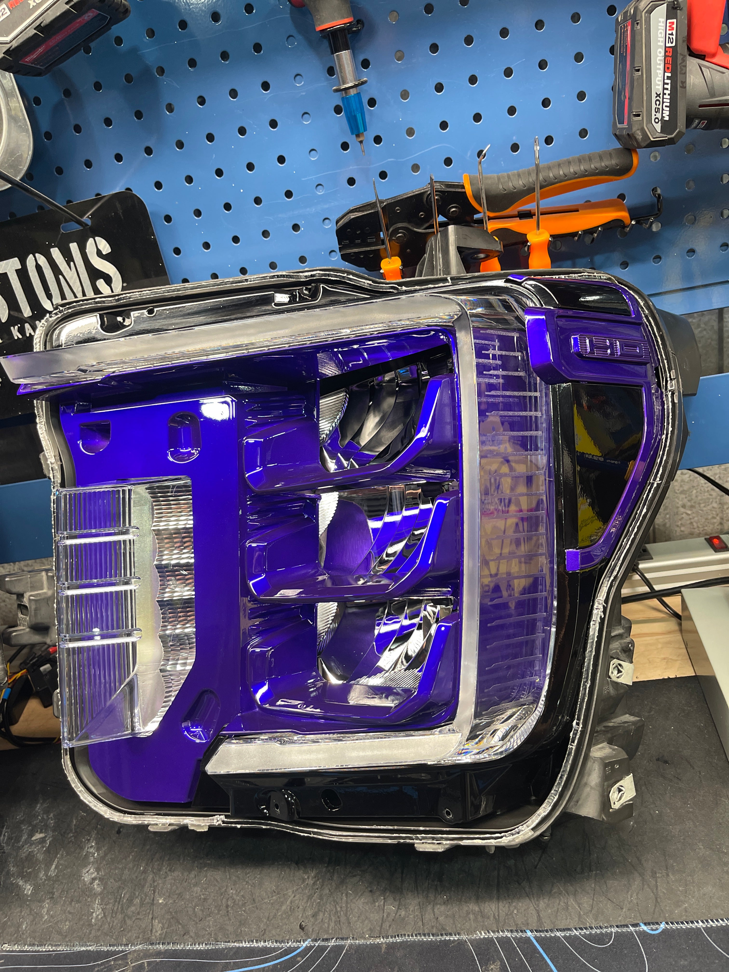 2020 - 2023 GMC SIERRA CUSTOM HEADLIGHTS