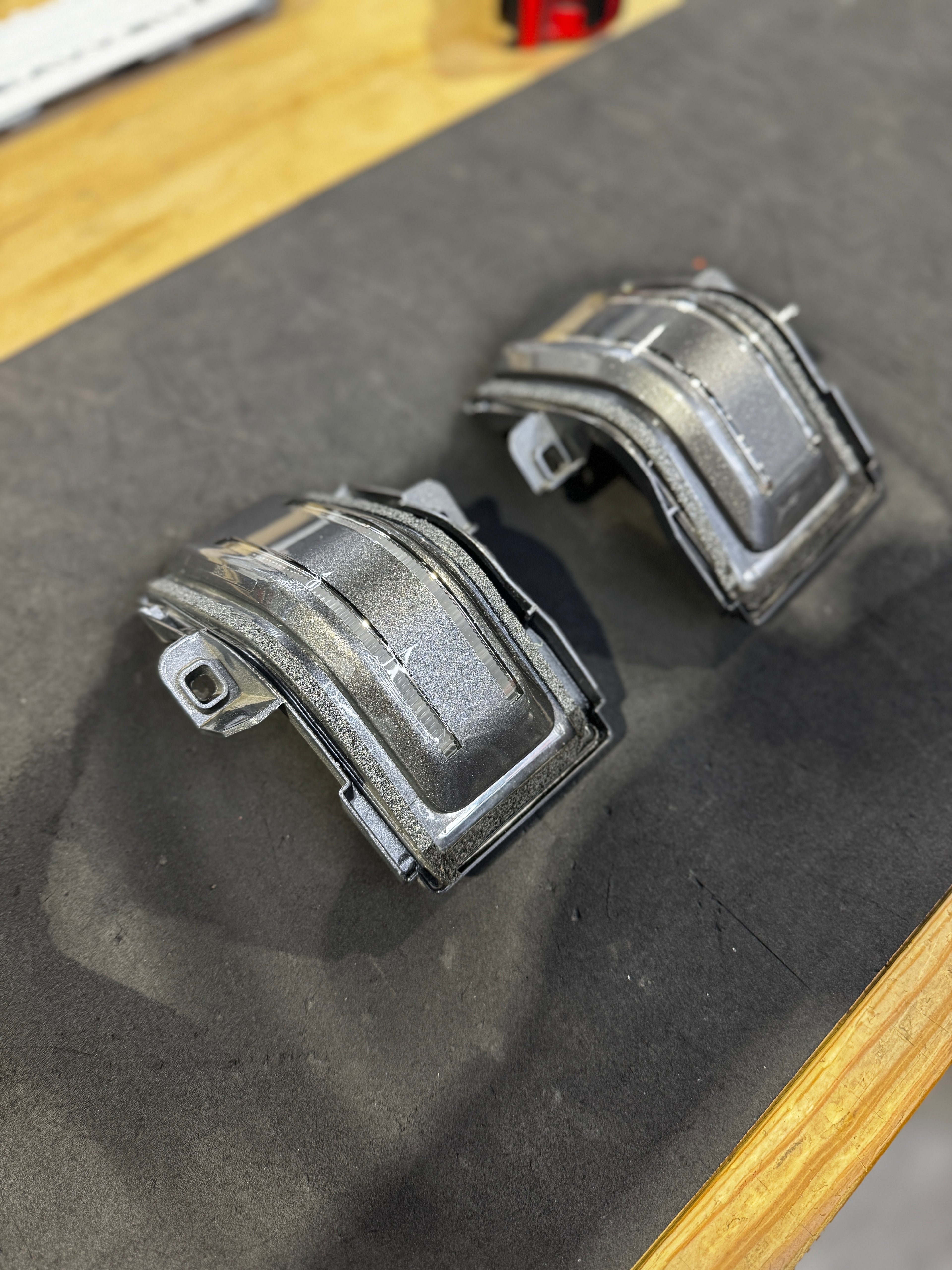 2015 - 2025 FORD MIRROR LIGHT