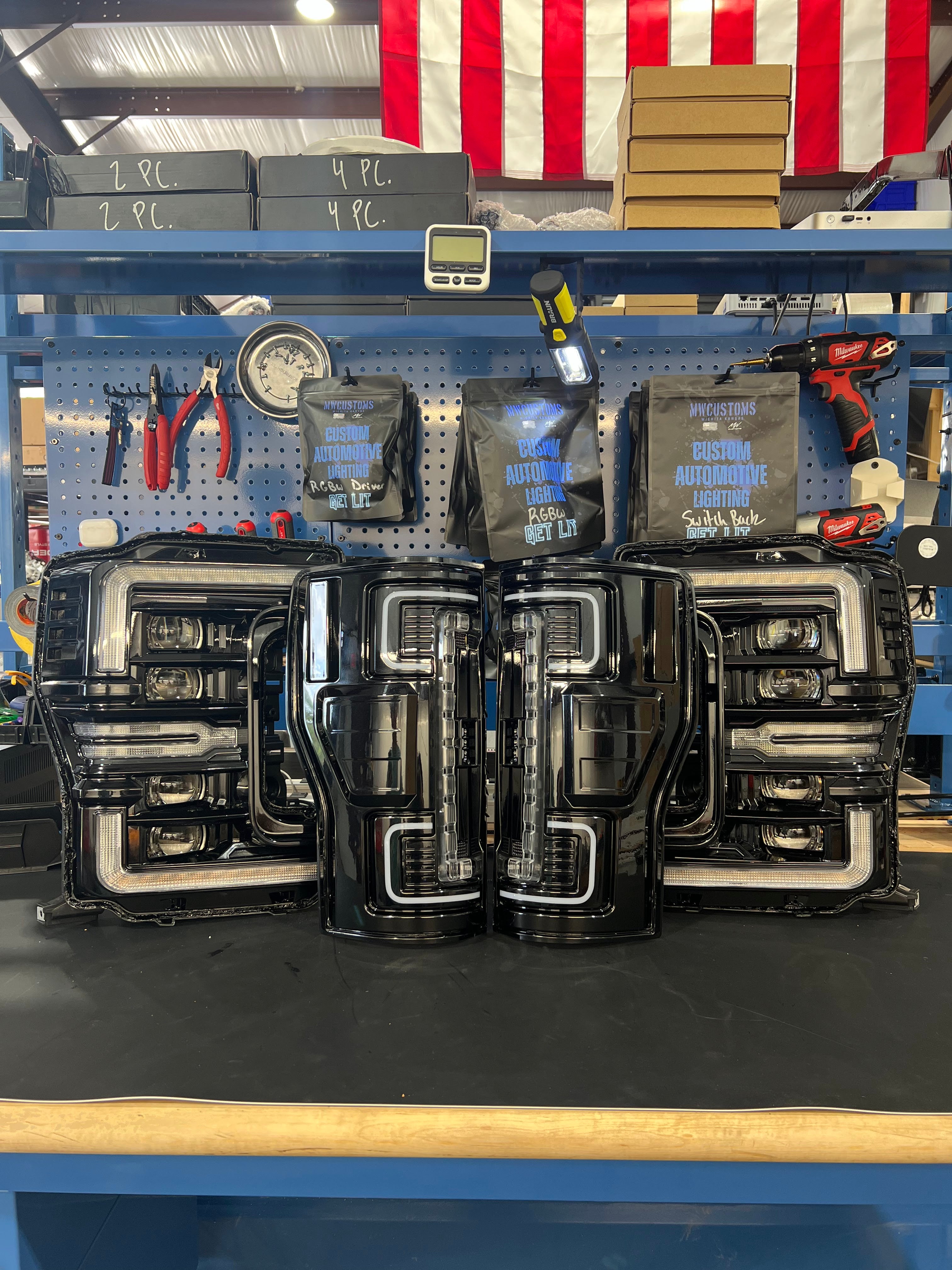 TAIL LIGHTS 2017-19 FORD SUPER DUTY TAIL LIGHTS