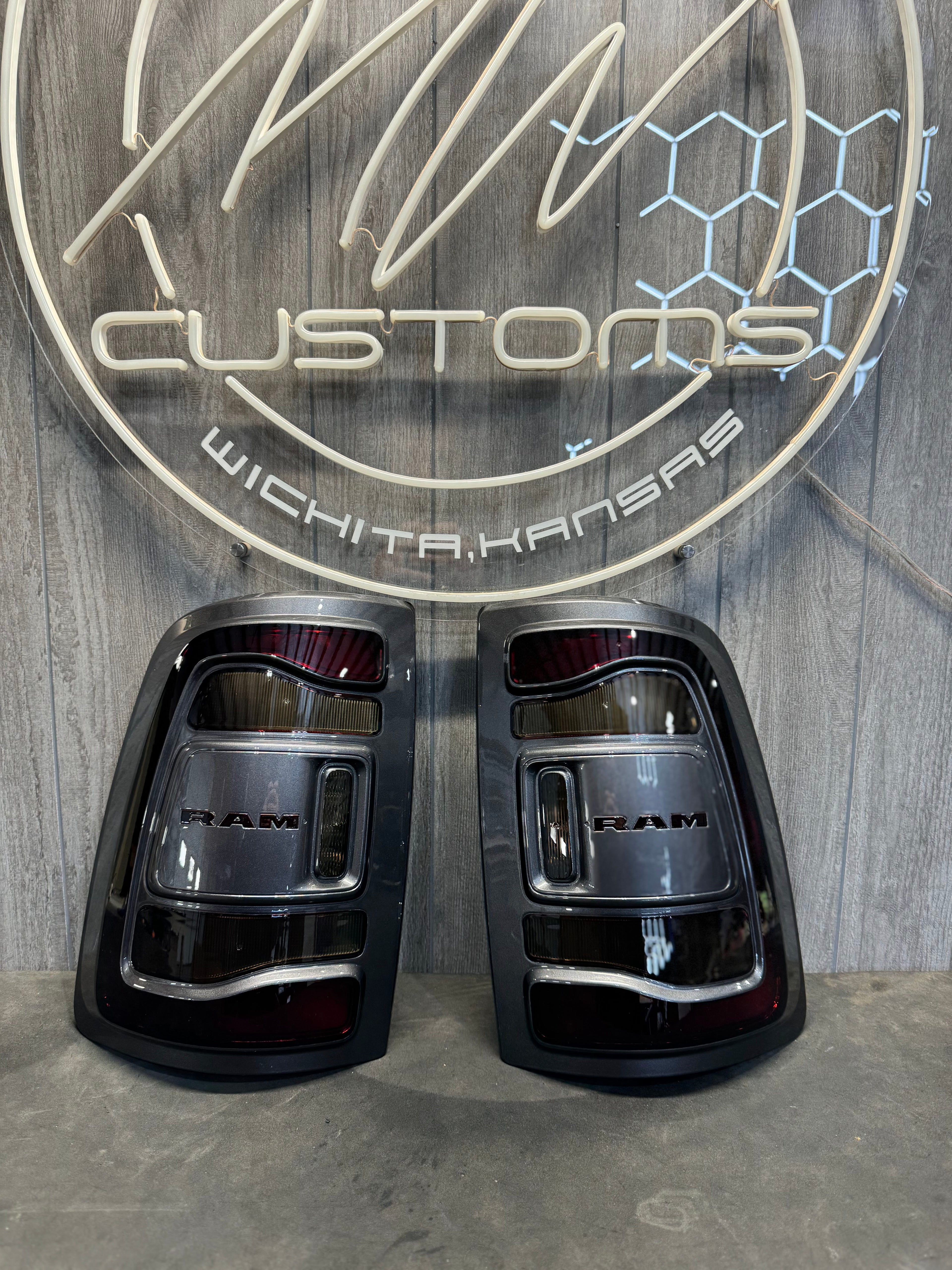 2019+ DODGE RAM 5TH GEN TAIL LIGHTS (ALSO FITS 4TH GEN TRUCKS)