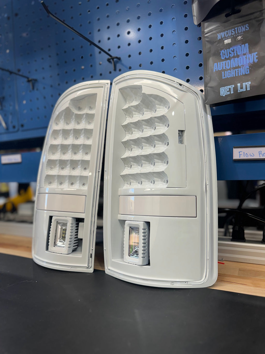 2002-08 DODGE RAM TAIL LIGHTS