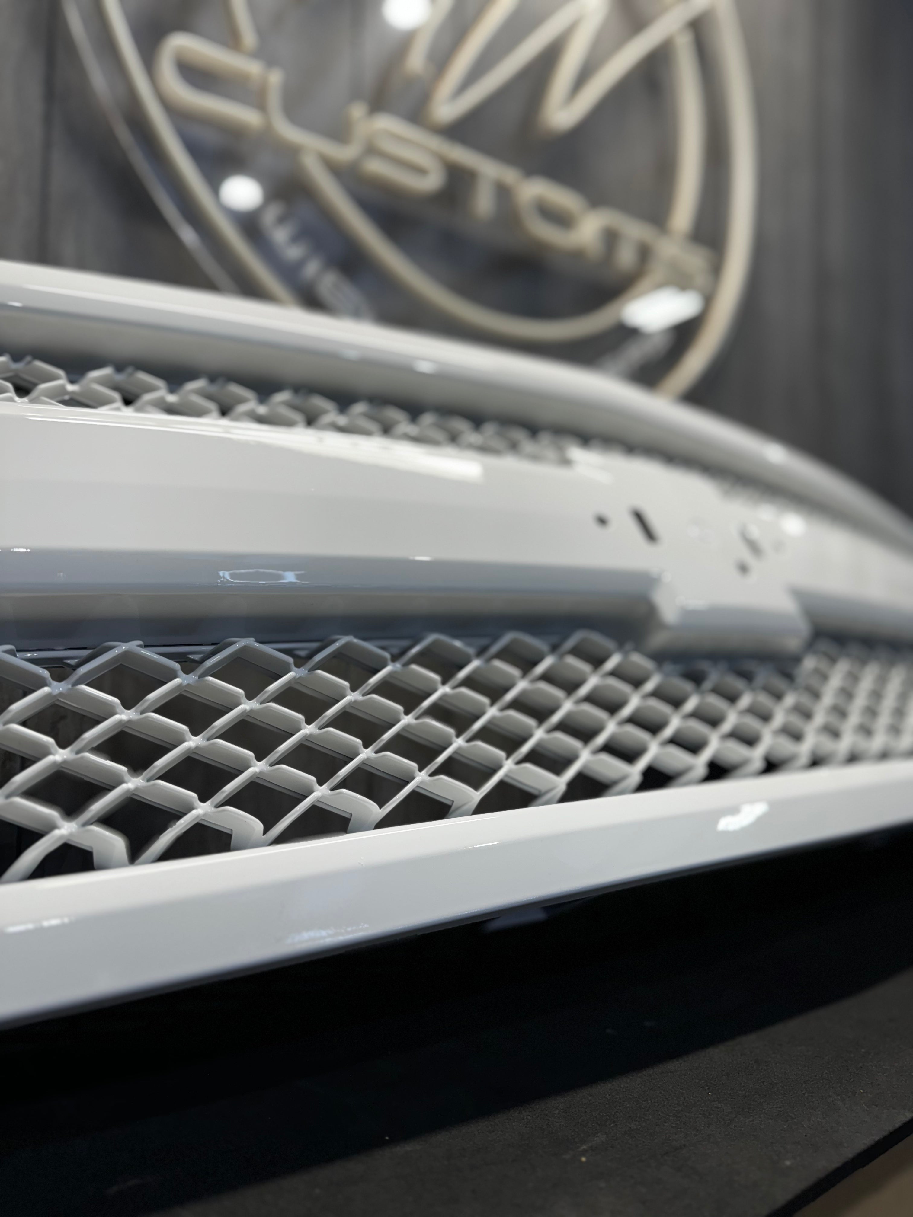 2007 - 13 CHEVY SILVERADO FRONT GRILLE