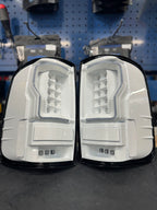 2004 - 08 F-150 C Bar Style Tail Light