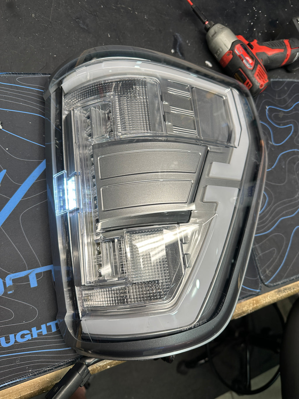 2021 - 23 FORD F150 LED TAIL LIGHTS