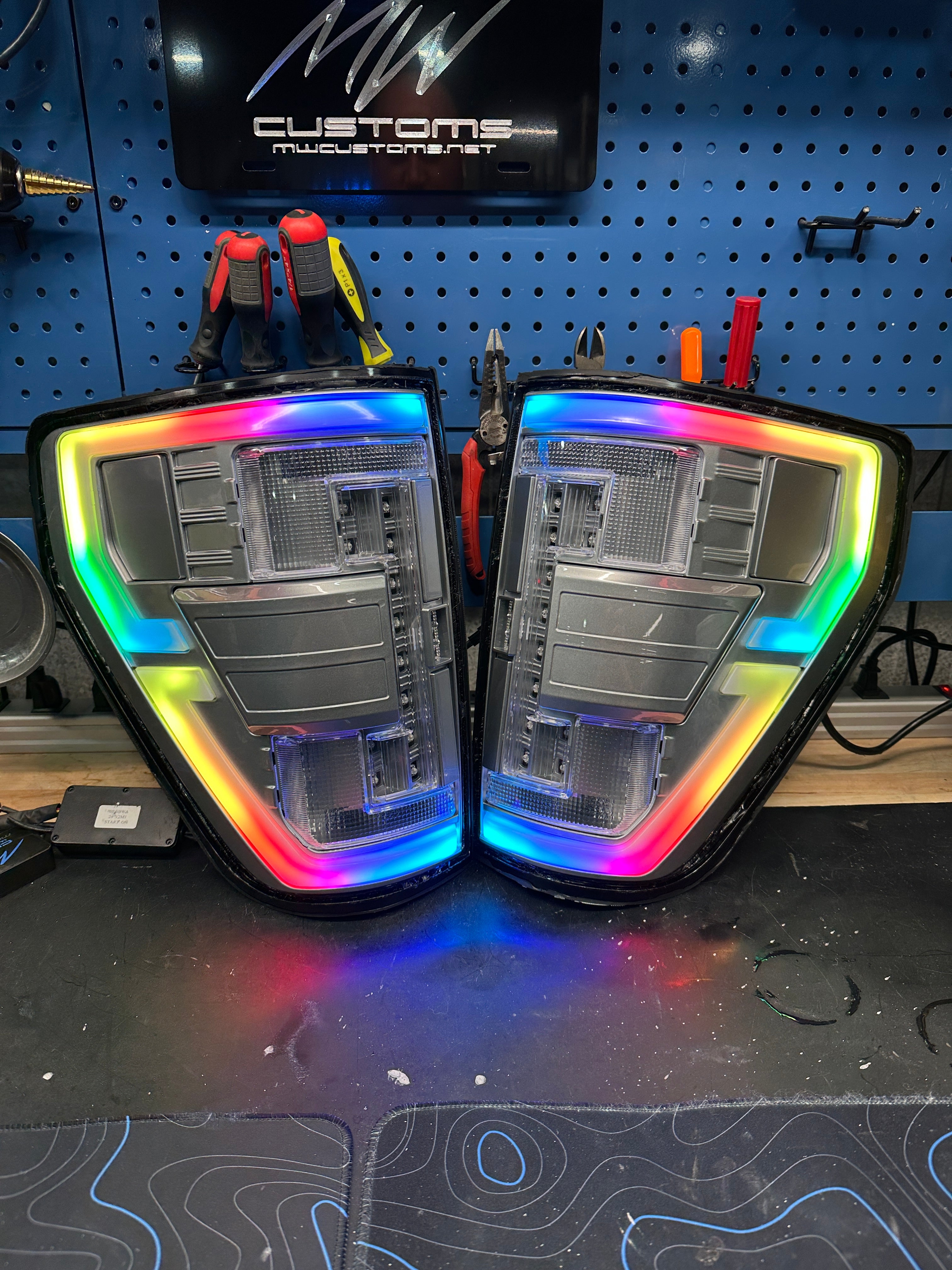 2021 - 23 FORD F150 LED TAIL LIGHTS