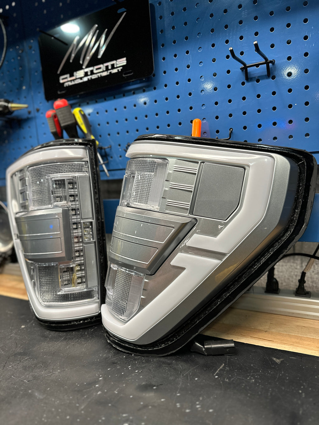 2021 - 23 FORD F150 LED TAIL LIGHTS