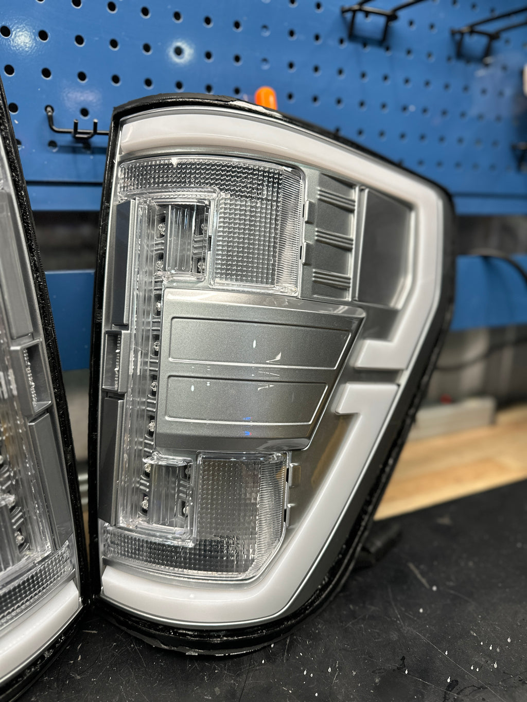 2021 - 23 FORD F150 LED TAIL LIGHTS