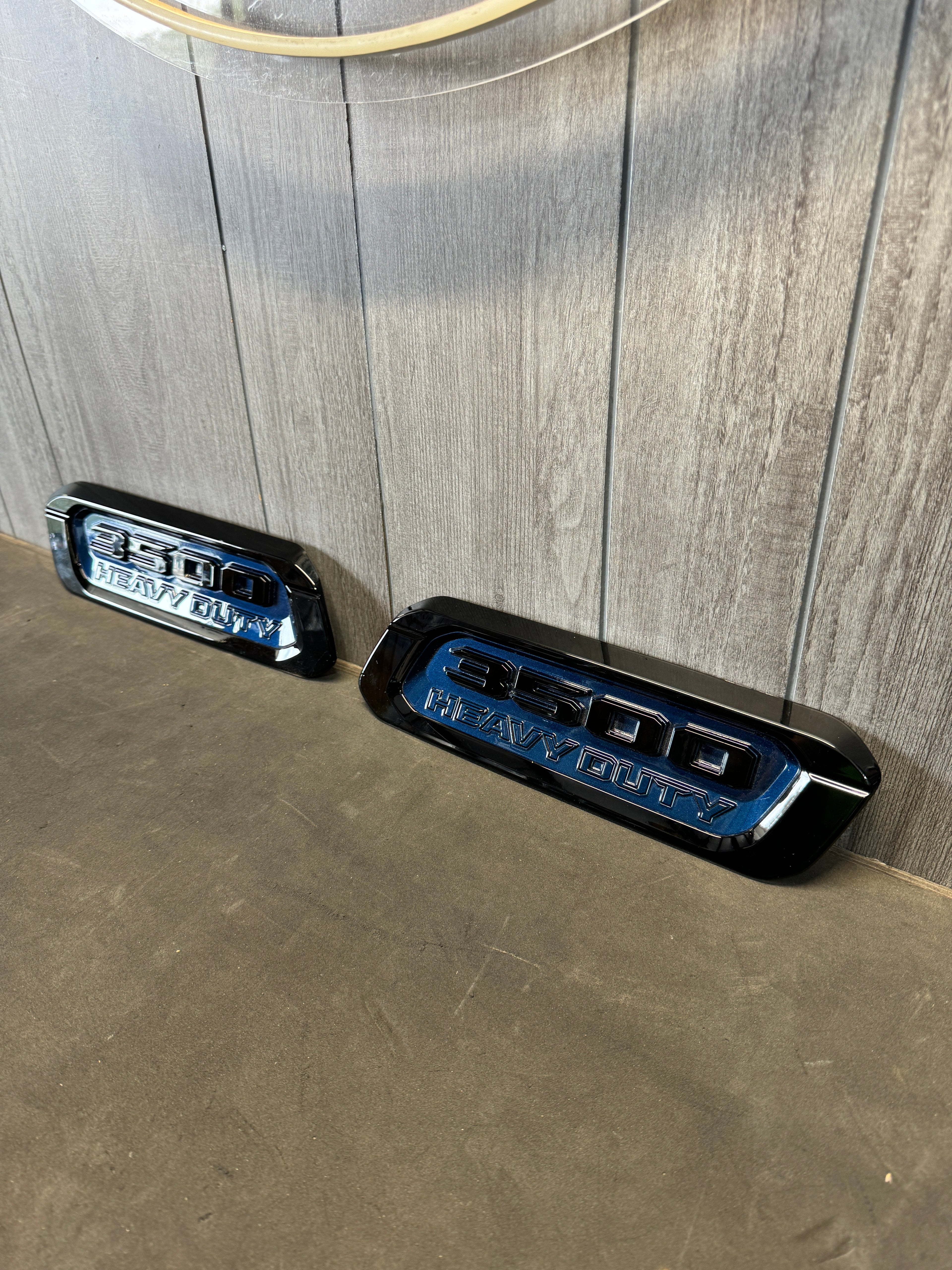 2019+ DODGE RAM HD HOOD EMBLEM *PAINT CODE: PPX AND GLOSS BLACK*