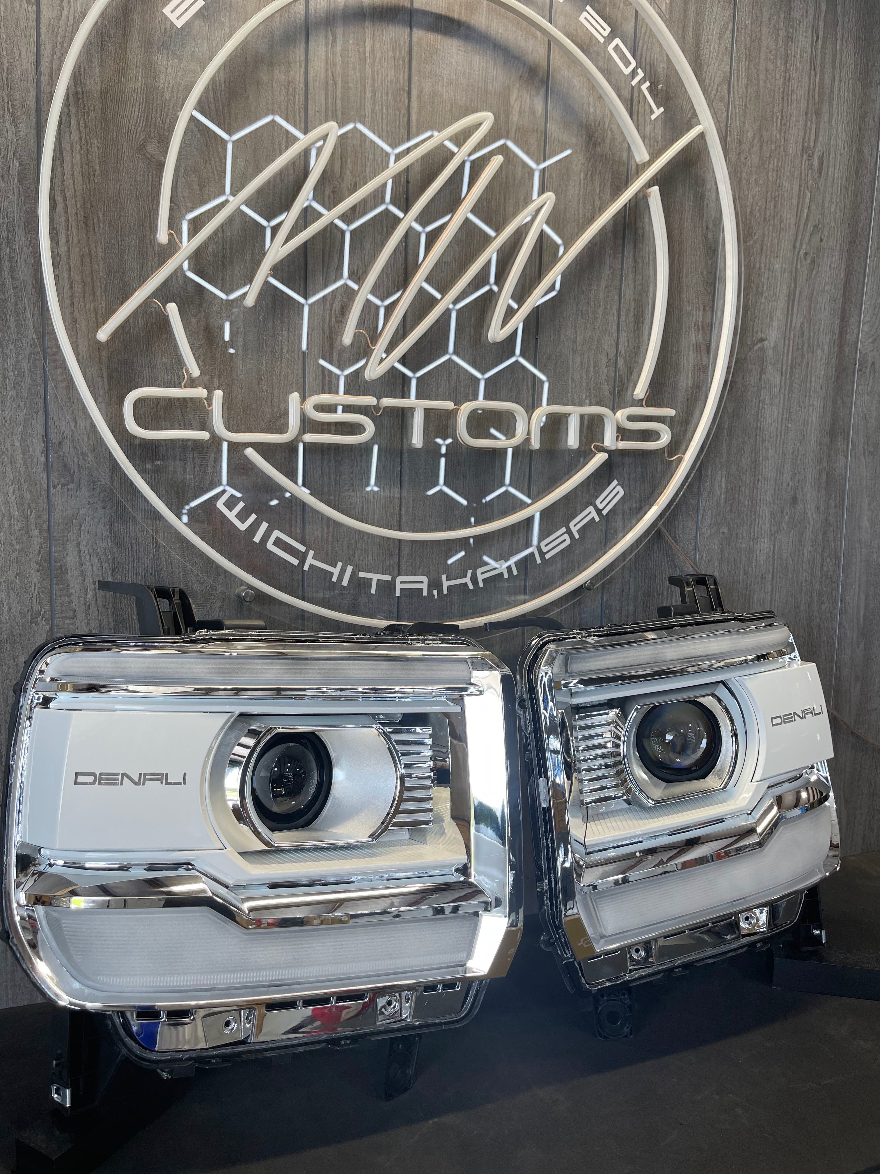 2014-18 GMC SIERRA HEADLIGHTS