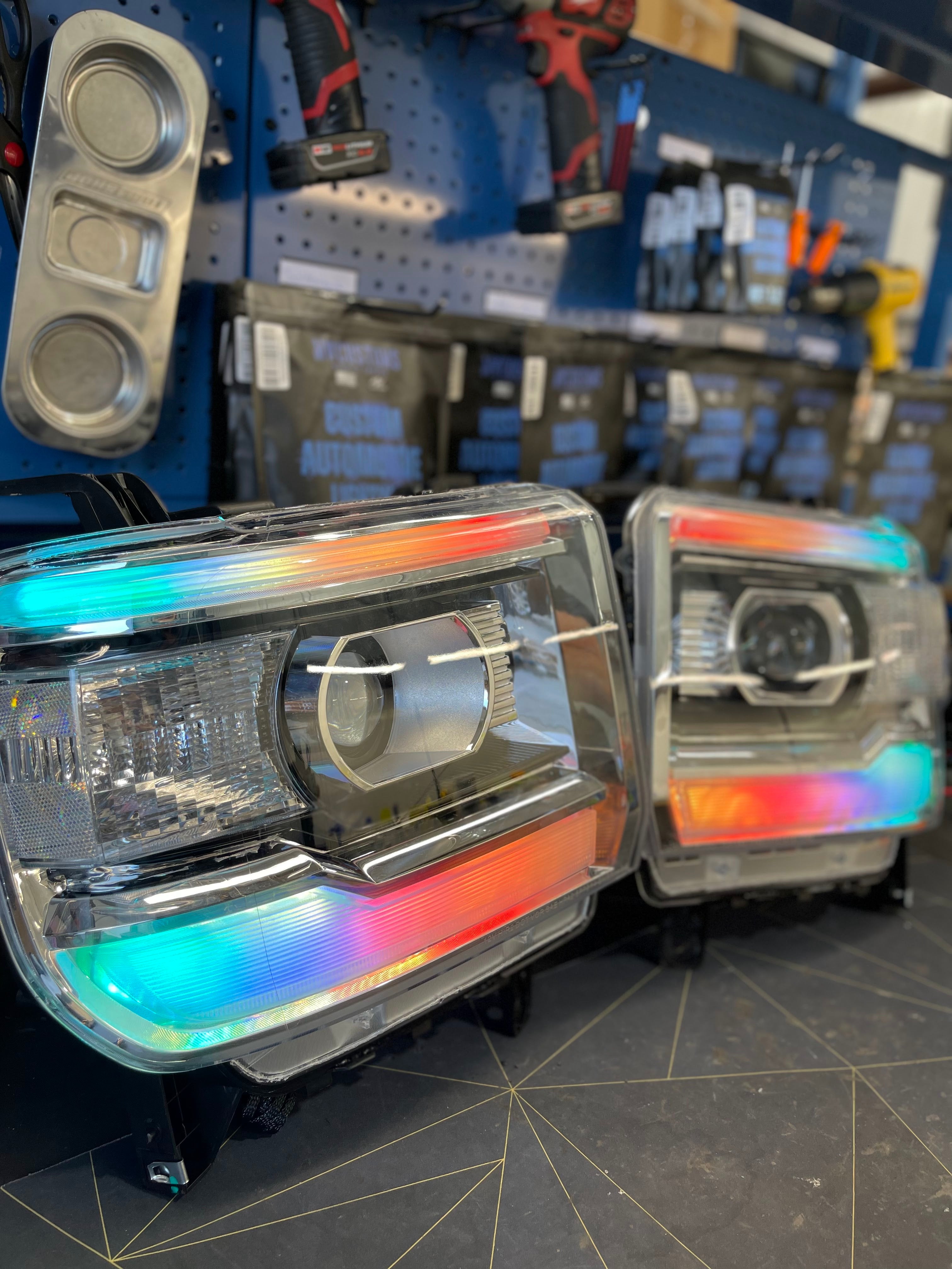 2014-18 GMC SIERRA HEADLIGHTS
