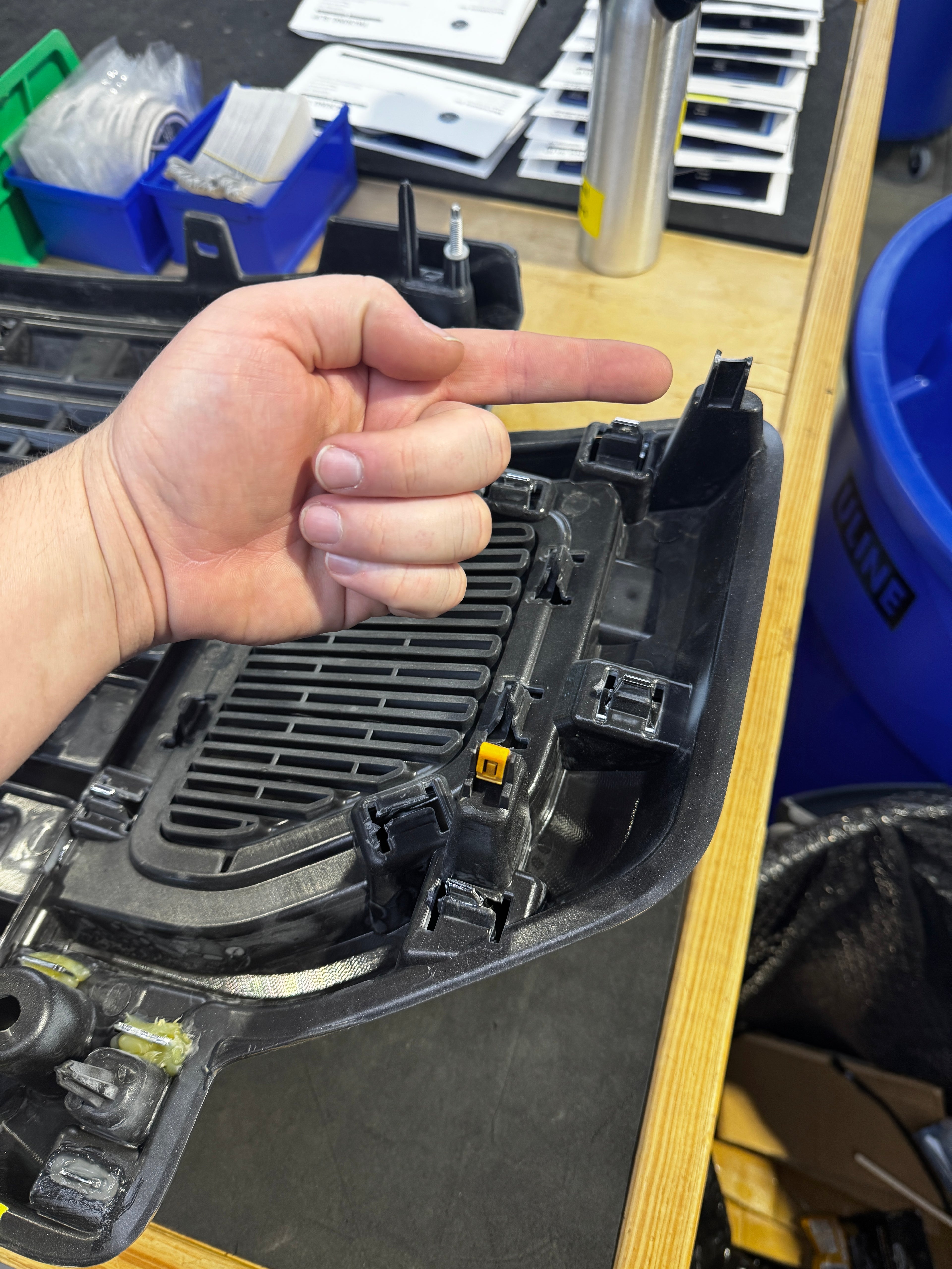 2020 - 22 FORD SUPER DUTY GRILLE