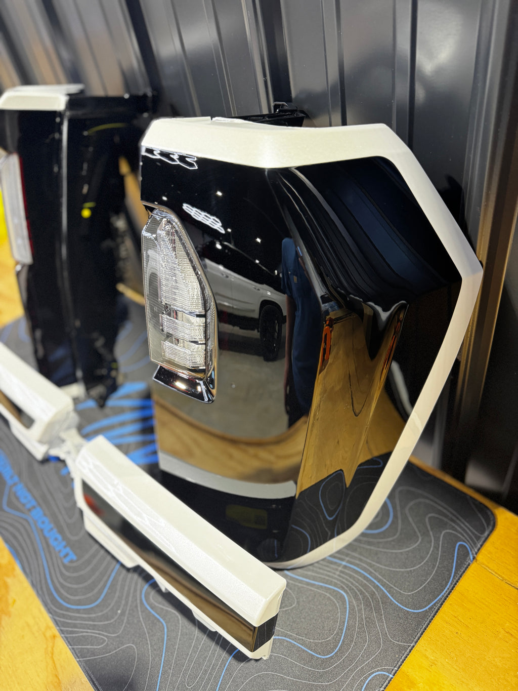 2025 GMC YUKON CUSTOM TAIL LIGHTS