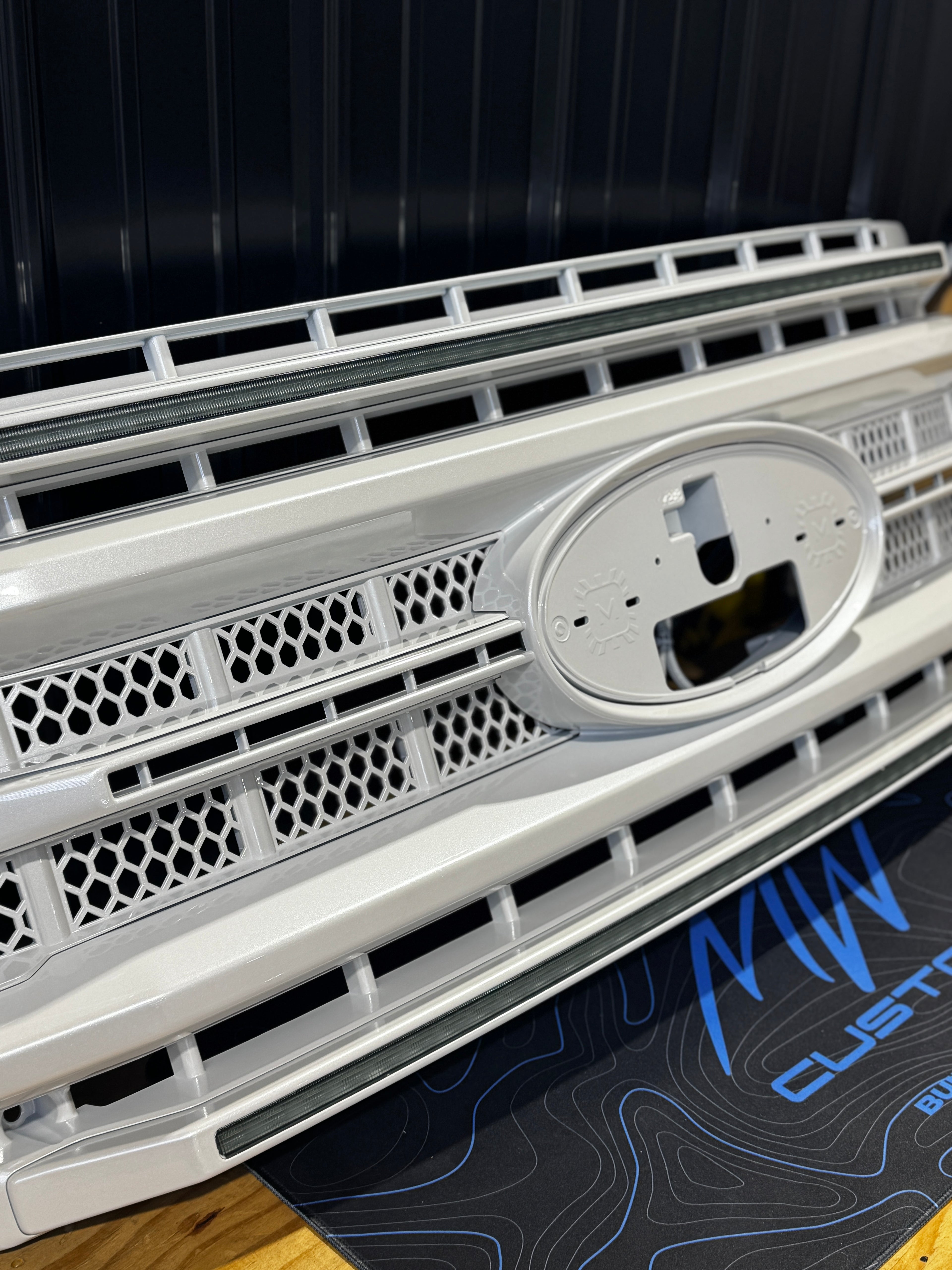 2020 - 22 FORD SUPER DUTY MORIMOTO XBG GRILLE