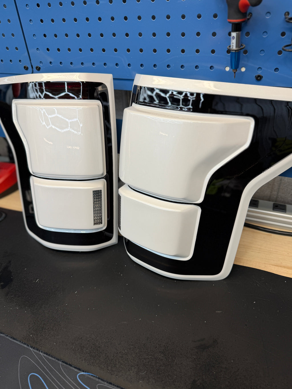 2017 - 20 FORD F150 COLORMATCHED LED TAIL LIGHT