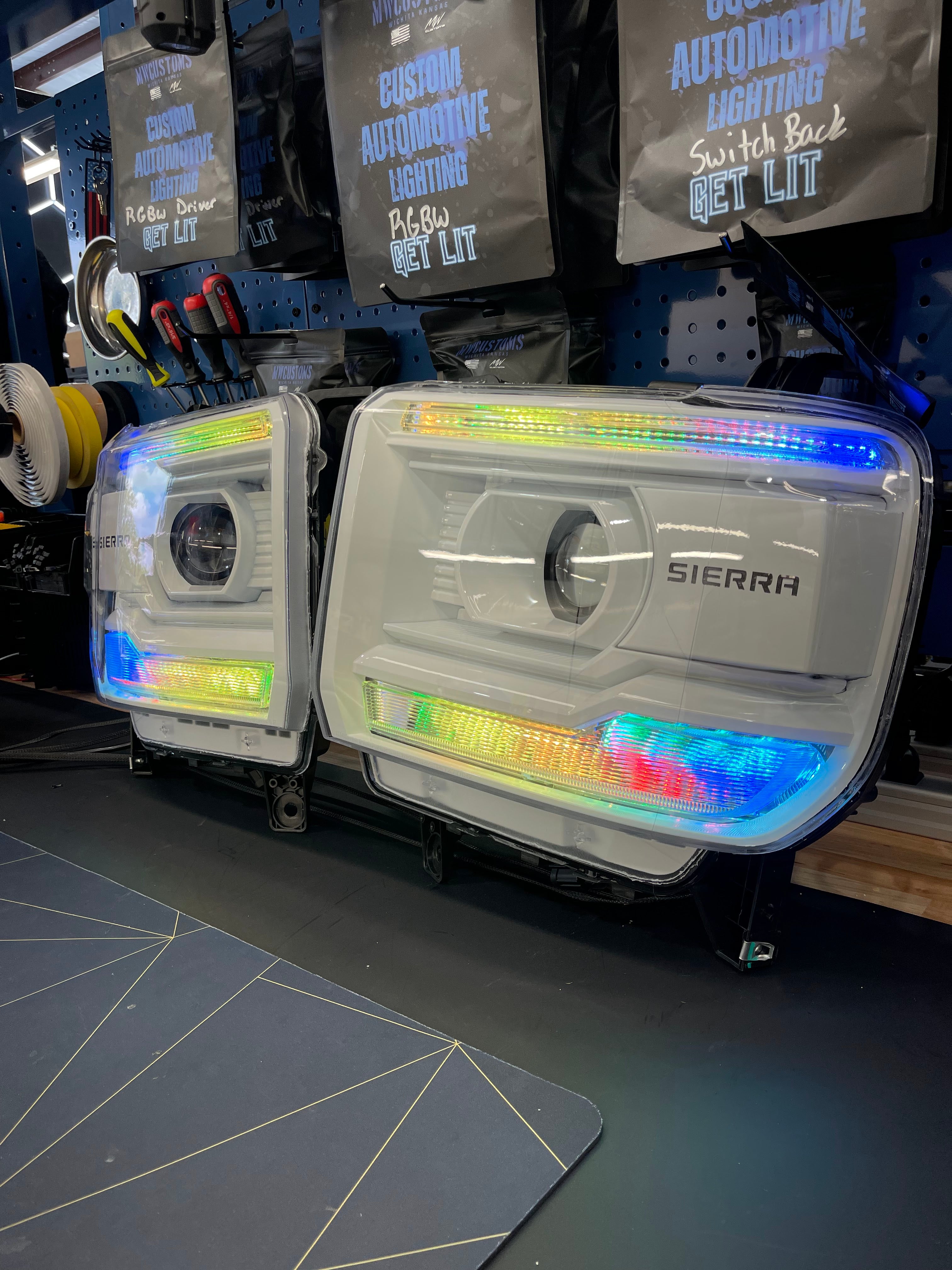 2014-18 GMC SIERRA HEADLIGHTS