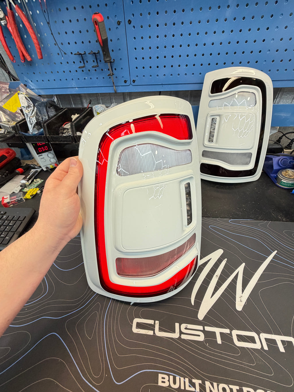 2009-2018 RAM 1500/2500/3500 5th GEN STYLE LED TAIL LIGHT