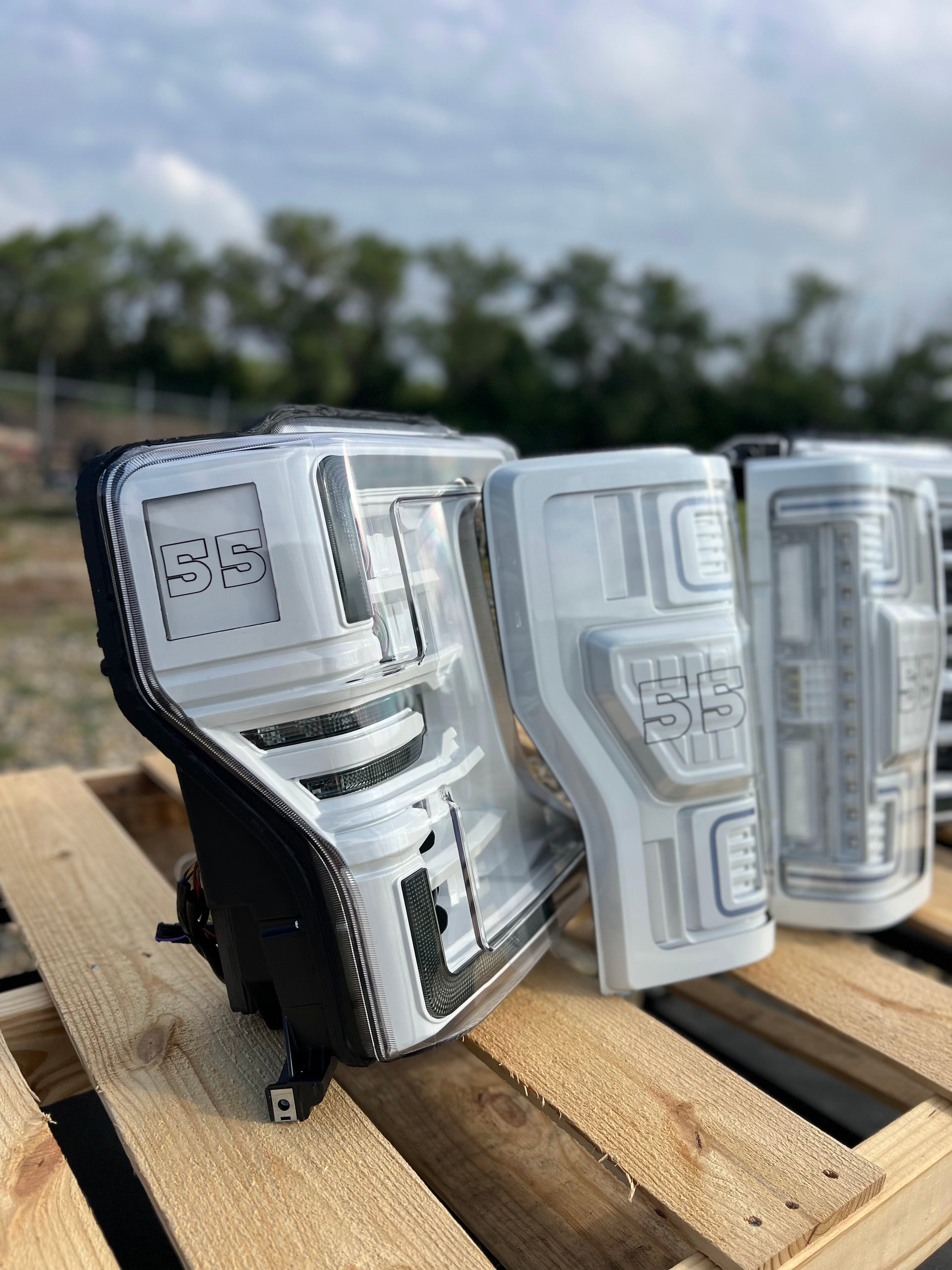 2020-22 FORD SUPER DUTY TAIL LIGHTS