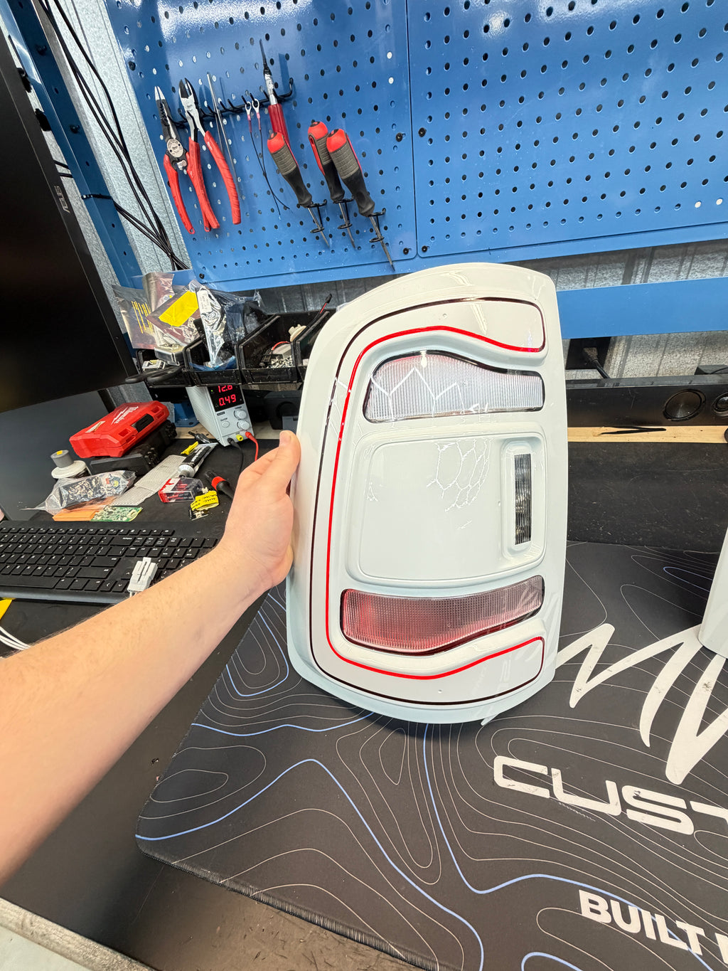 2009-2018 RAM 1500/2500/3500 5th GEN STYLE LED TAIL LIGHT