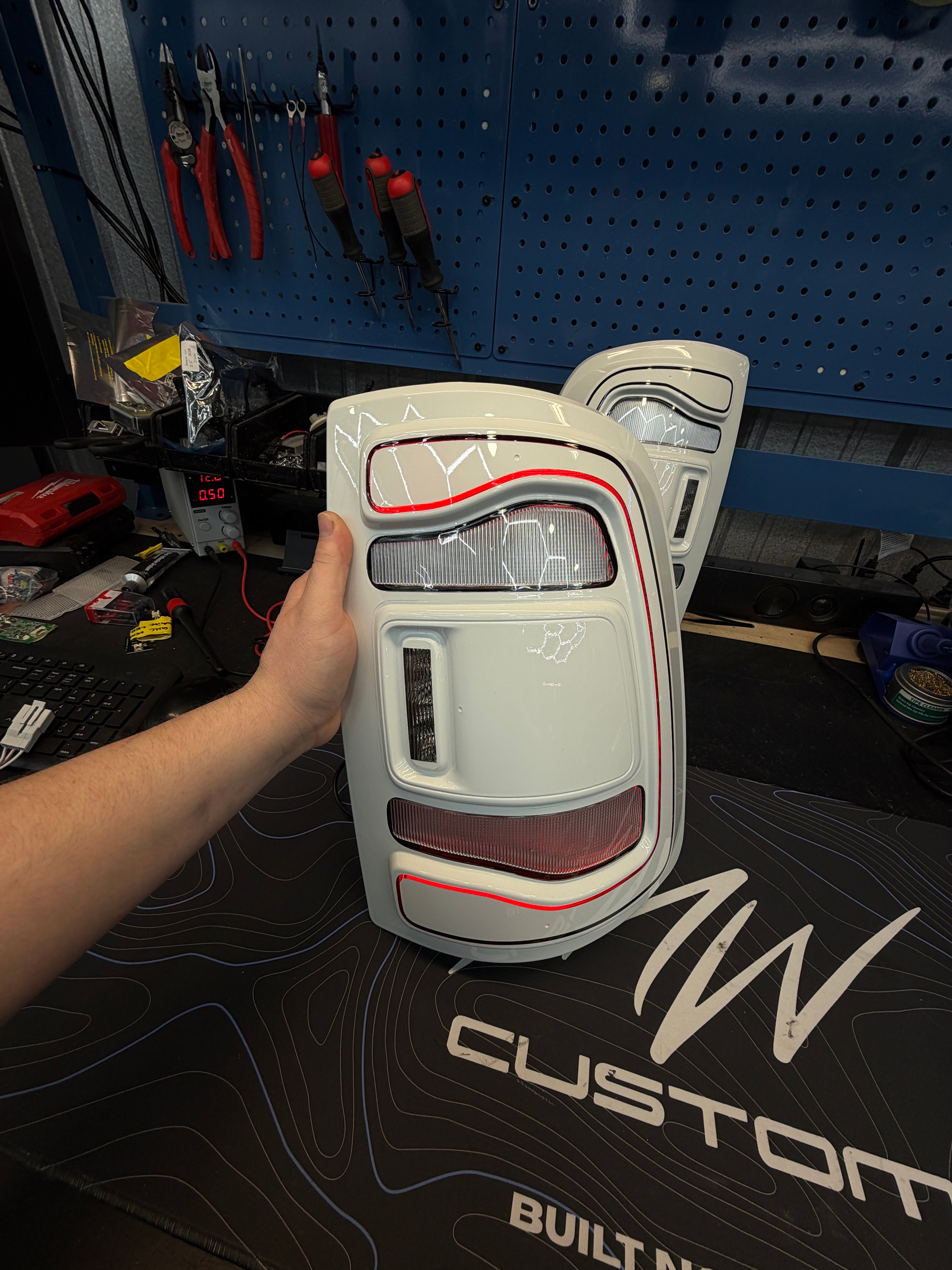 2009-2018 RAM 1500/2500/3500 5th GEN STYLE LED TAIL LIGHT