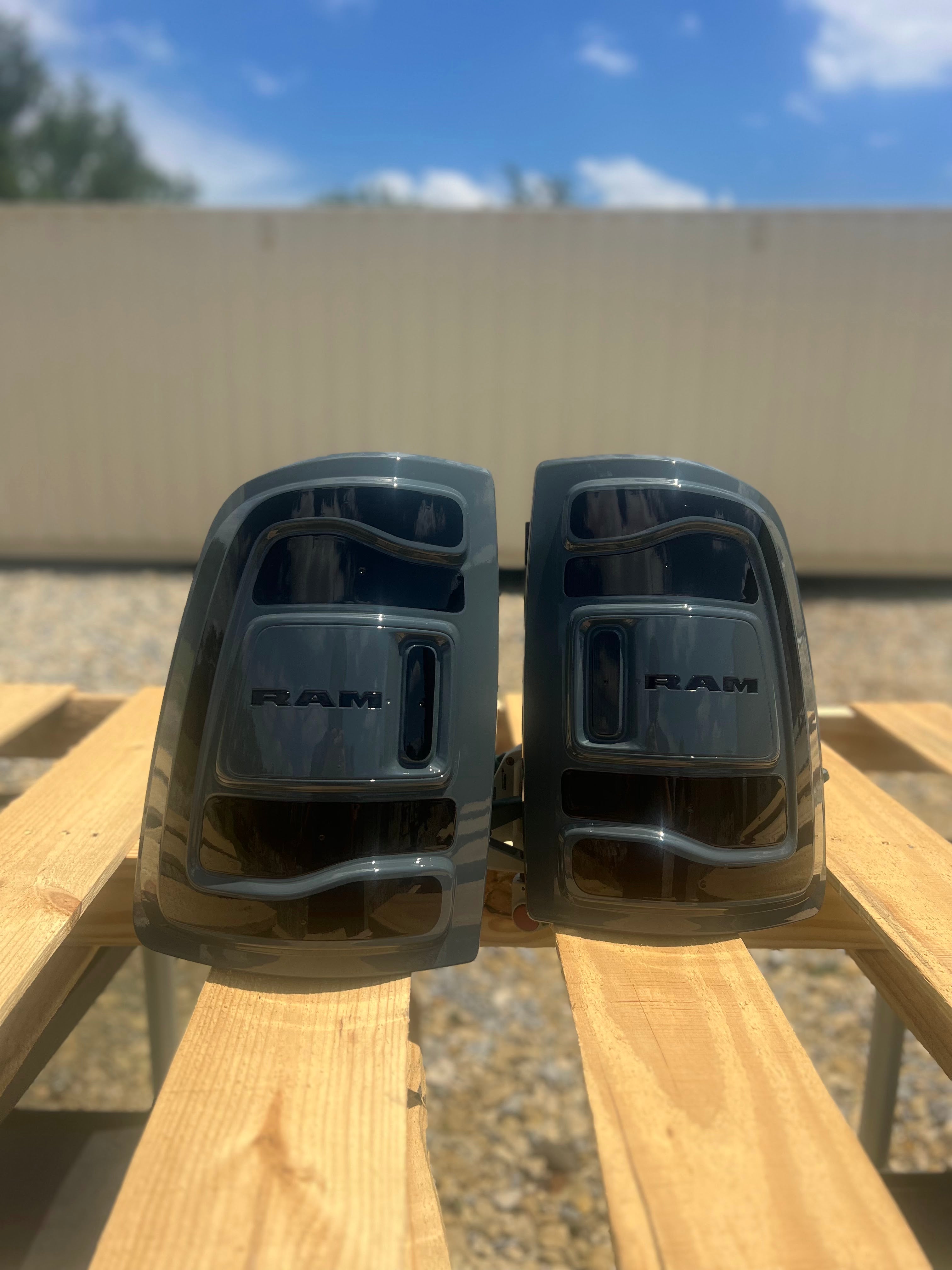 2019+ DODGE RAM 5TH GEN TAIL LIGHTS (ALSO FITS 4TH GEN TRUCKS)