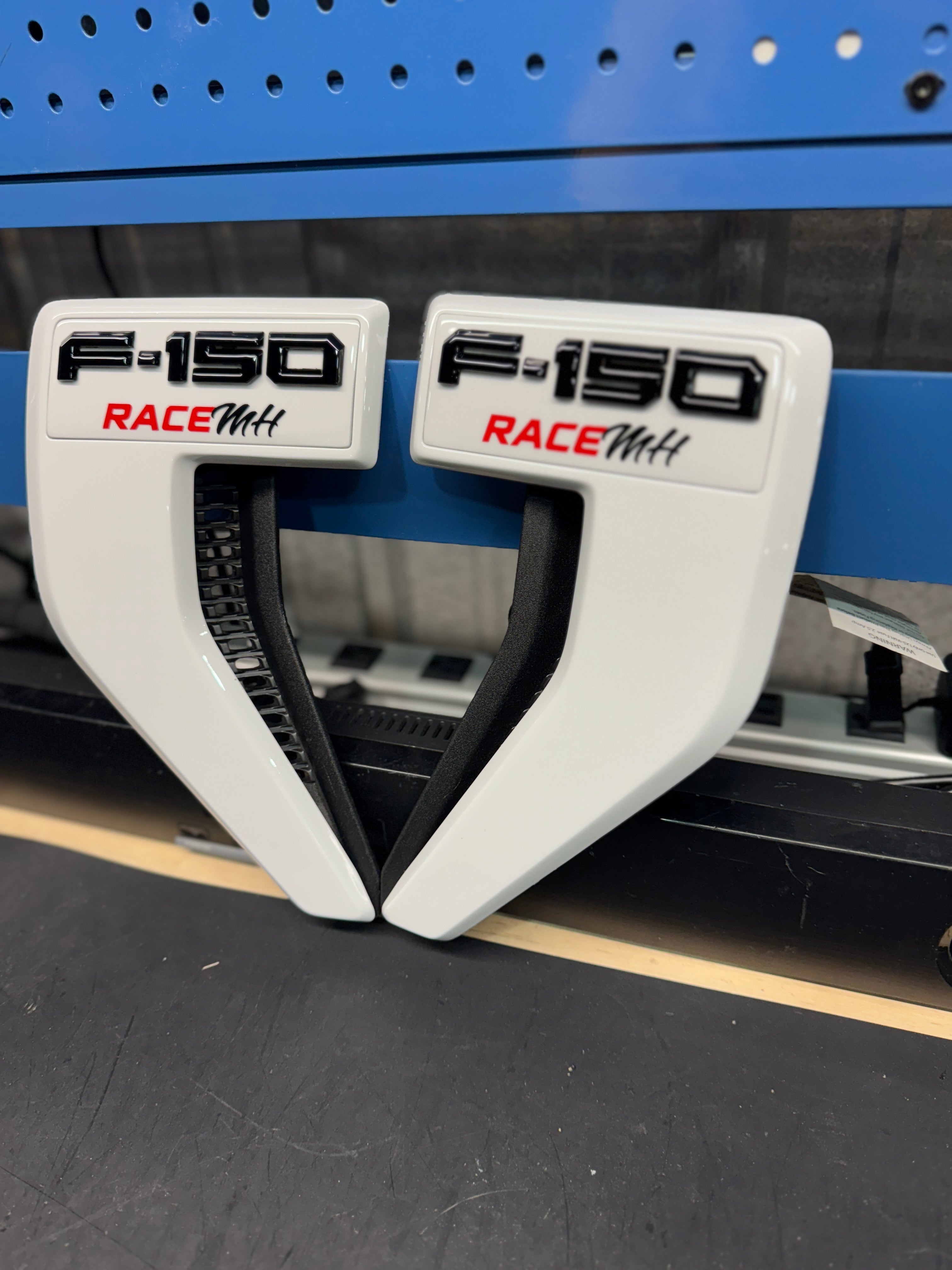 2021 - 26 FORD F150 FENDER BADGES