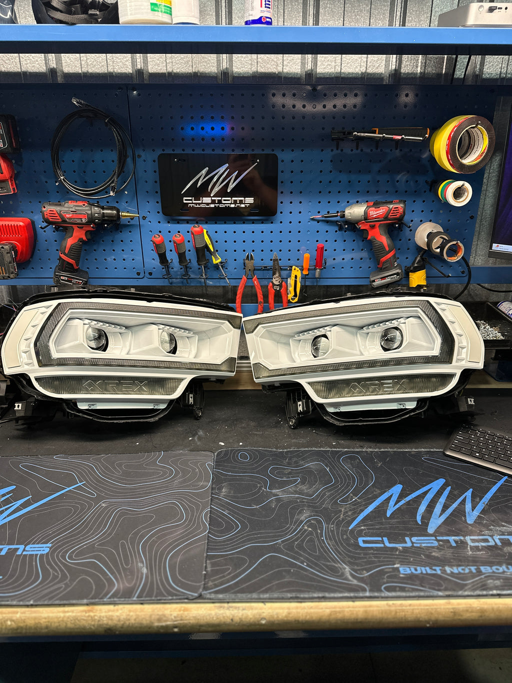 2019+ RAM HD 2500 ALPHAREX HEADLIGHTS