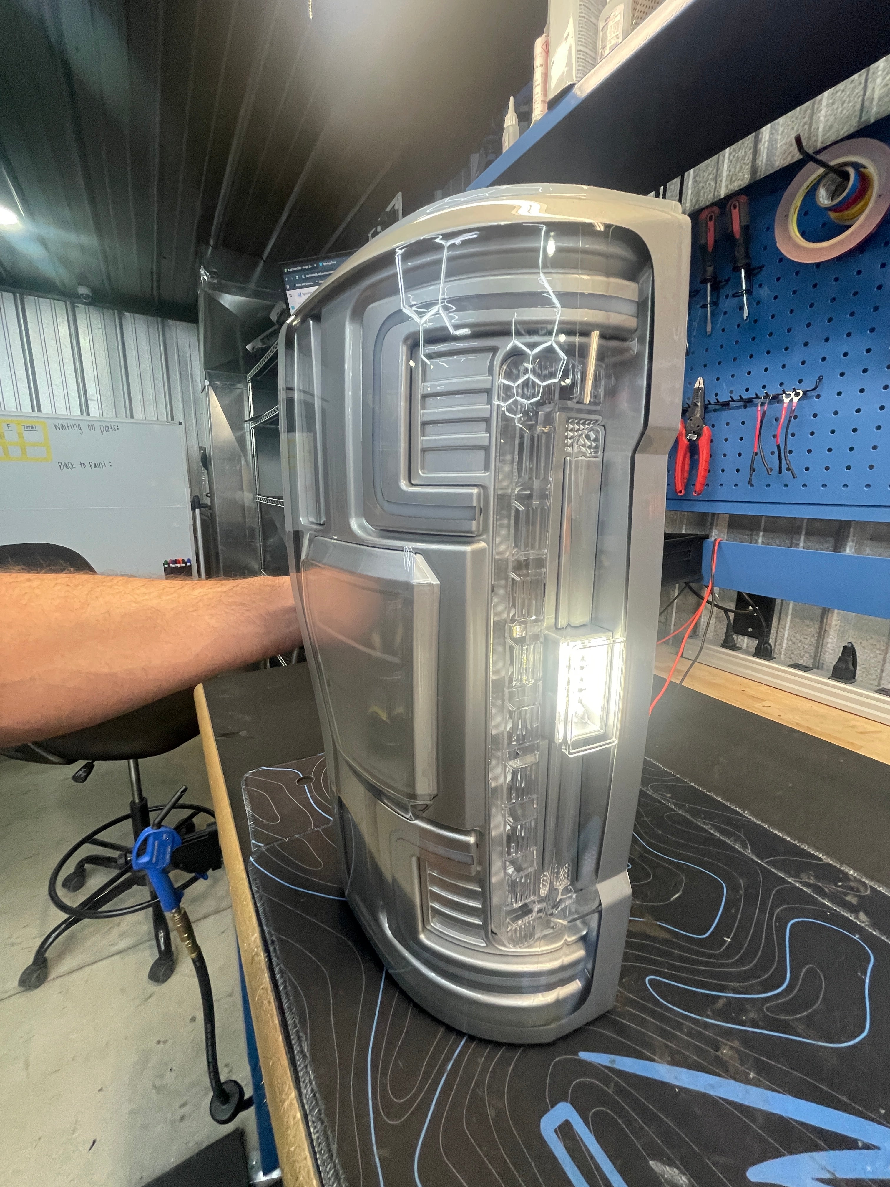 2017 - 19 FORD SUPER DUTY TAIL LIGHTS (Factory LED Only)