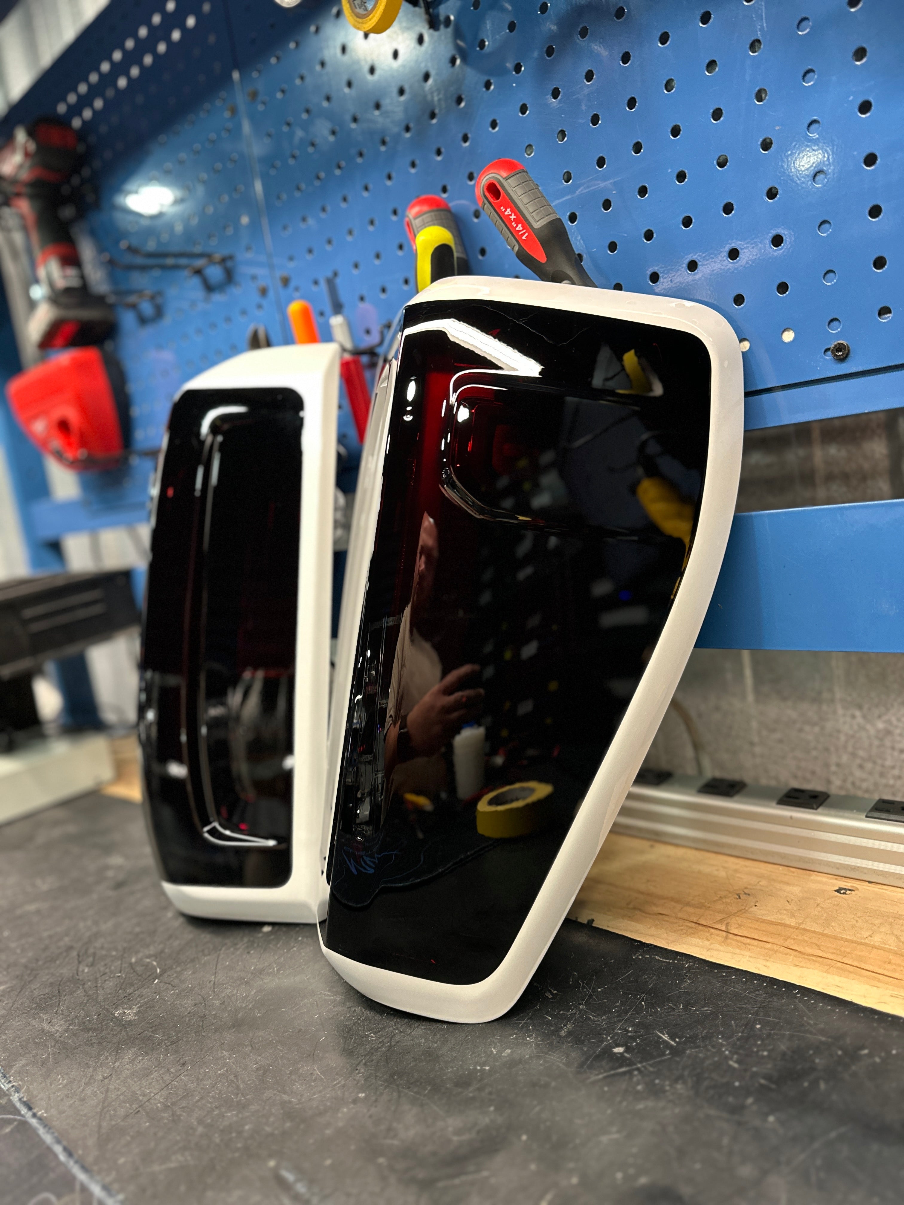 2020-2023 GMC SIERRA TAILLIGHTS