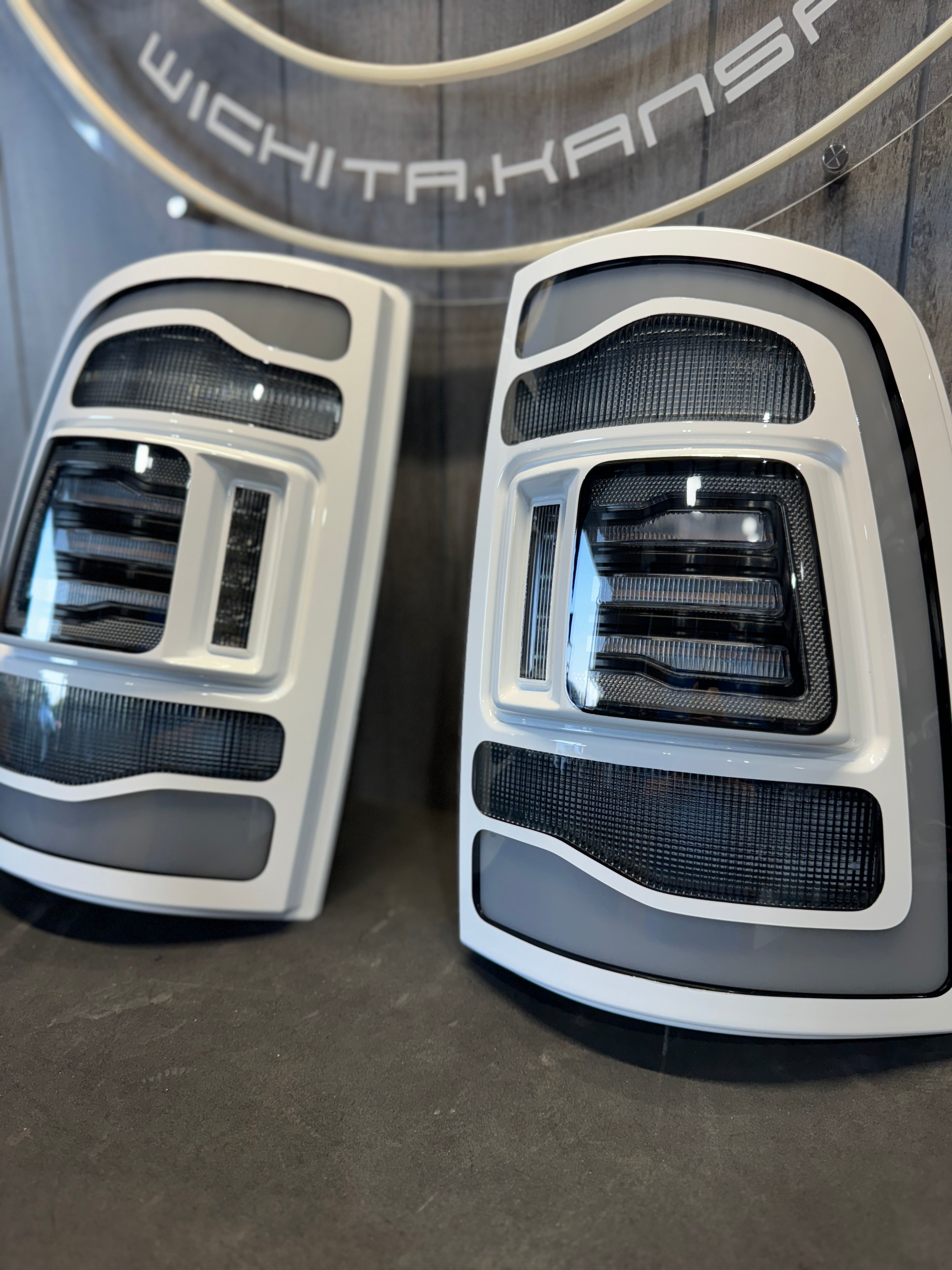 2009 - 18 5TH GEN STYLE DODGE RAM TAIL LIGHT