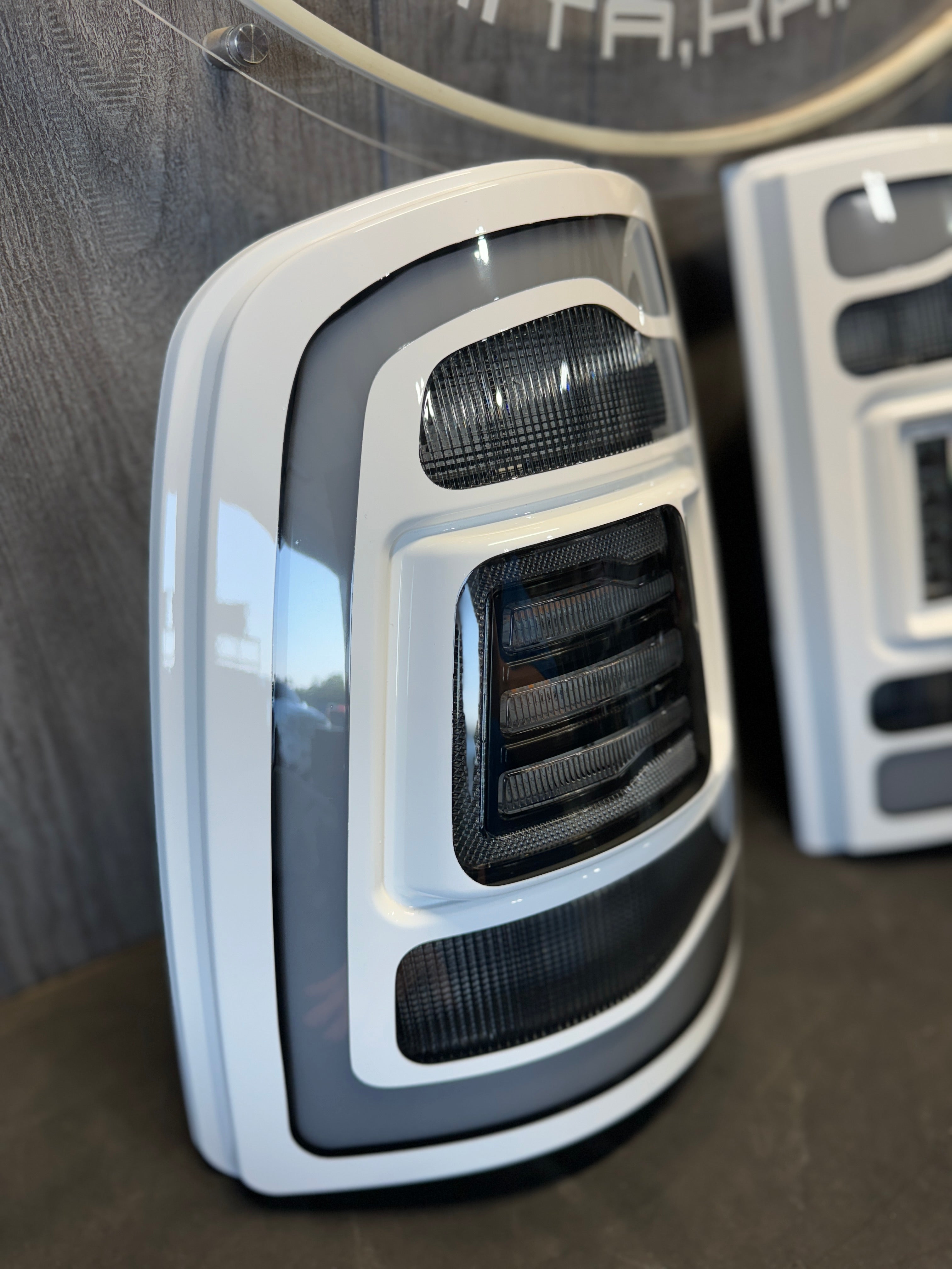 2009 - 18 5TH GEN STYLE DODGE RAM TAIL LIGHT