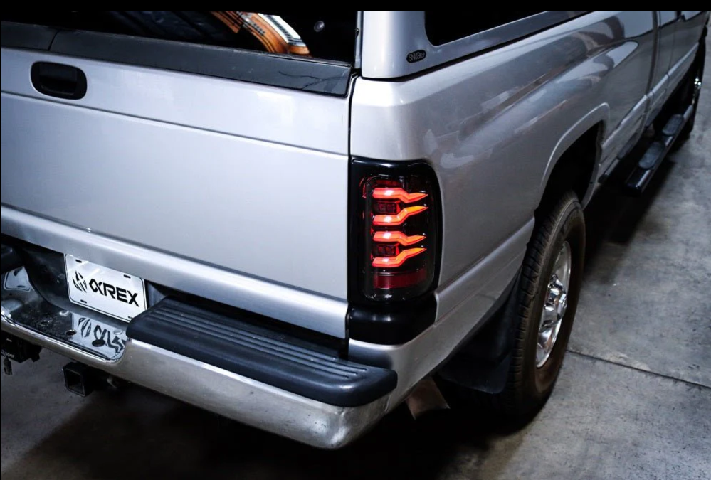 1994 - 01 DODGE RAM 1500 / 1994 - 02 DODGE RAM 2500/3500 LUXX SERIES LED TAIL LIGHTS