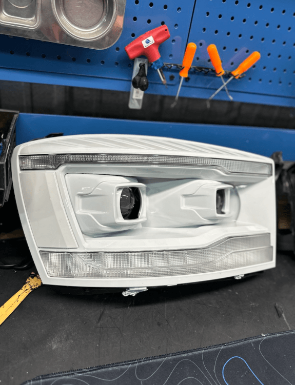 2006 - 08 DODGE RAM ALPHAREX LUXX SERIES HEADLIGHTS