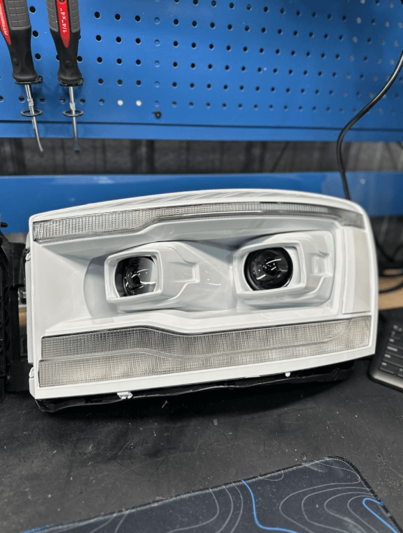 2006 - 08 DODGE RAM ALPHAREX LUXX SERIES HEADLIGHTS