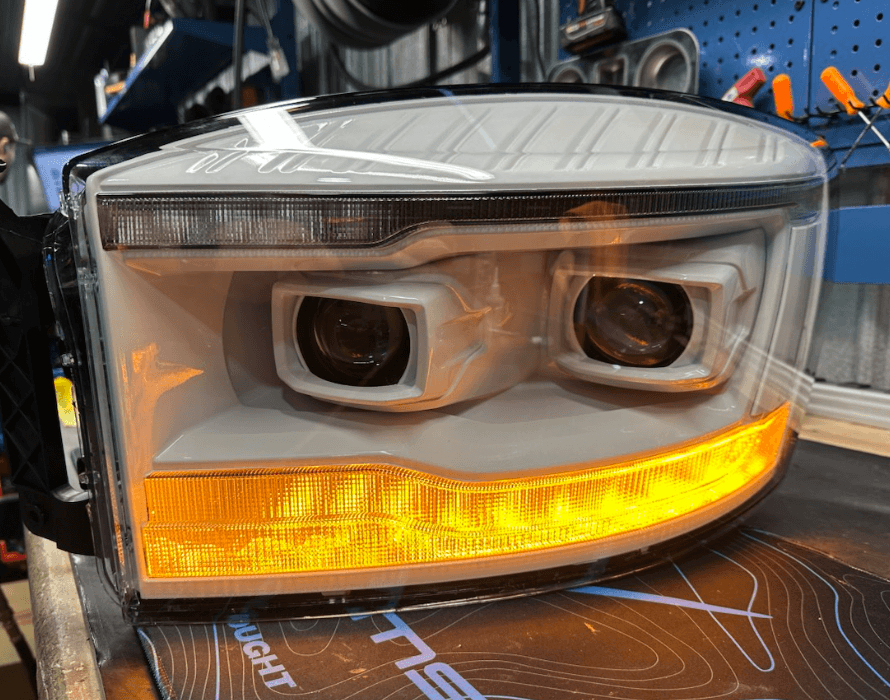 2006 - 08 DODGE RAM ALPHAREX LUXX SERIES HEADLIGHTS