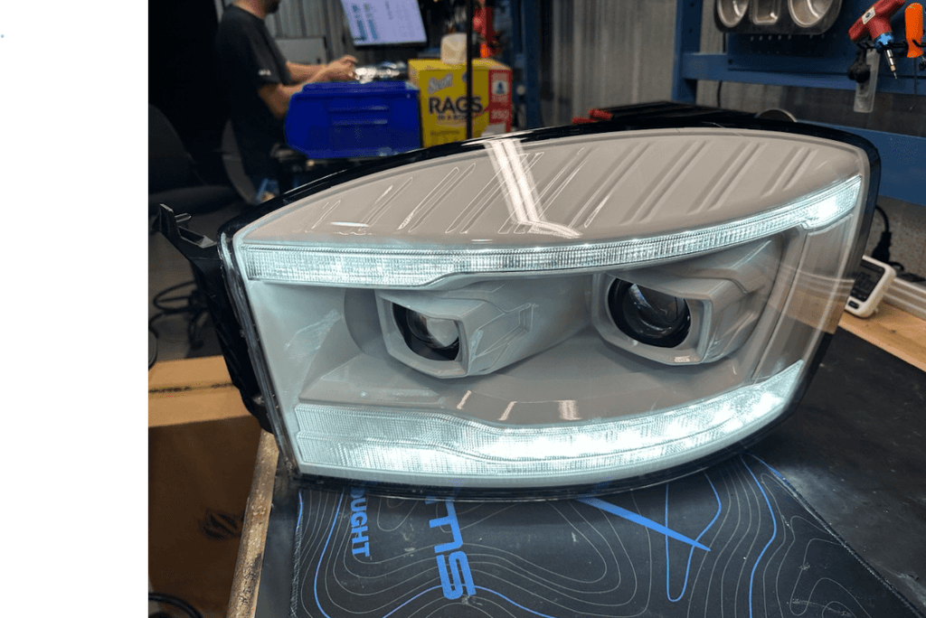 2006 - 08 DODGE RAM ALPHAREX LUXX SERIES HEADLIGHTS